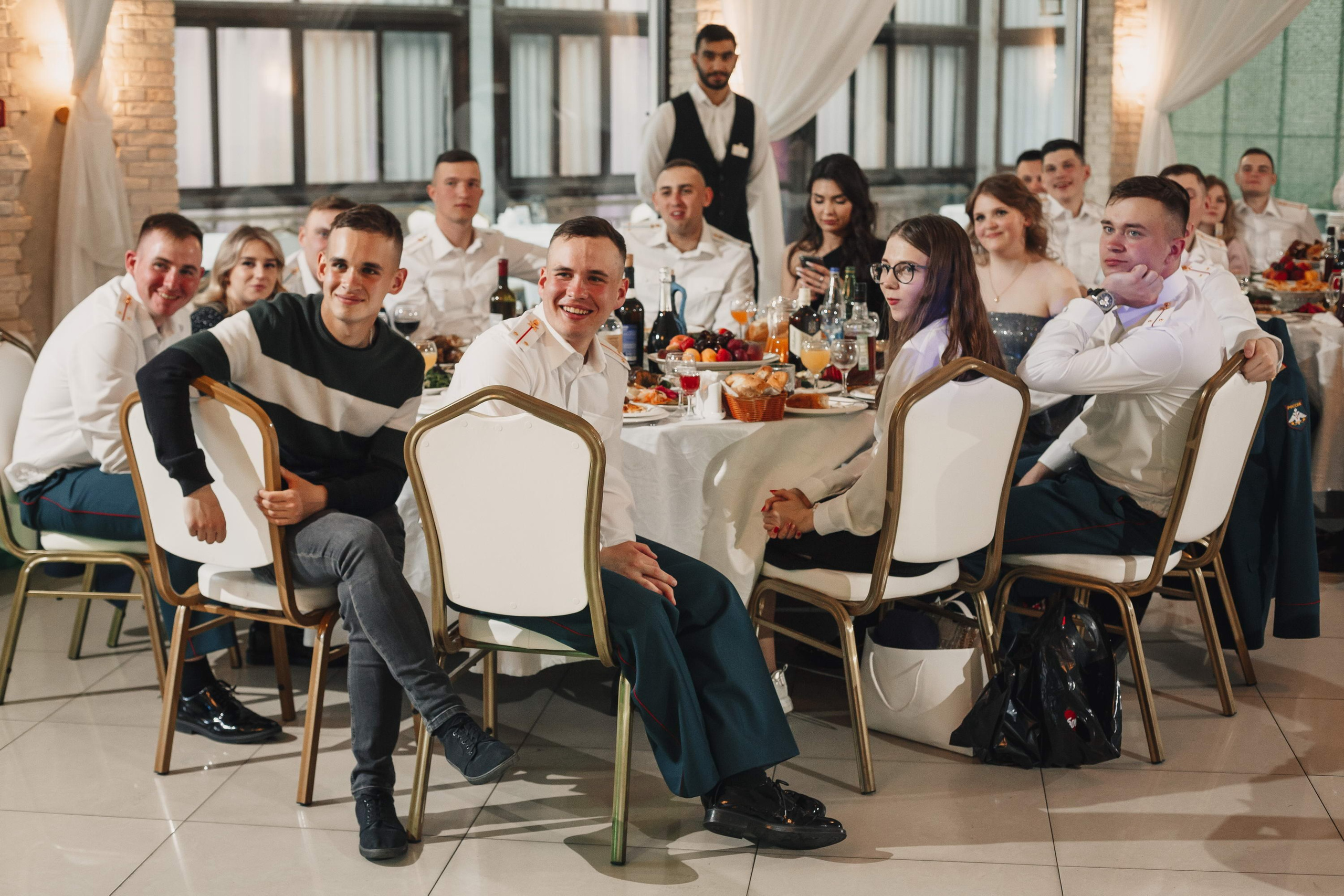 Банкет офицеров выпускников академии связи. Свадебный фотограф Игорь Брундасов 8PHOTO на свадьбу венчание загс СПб