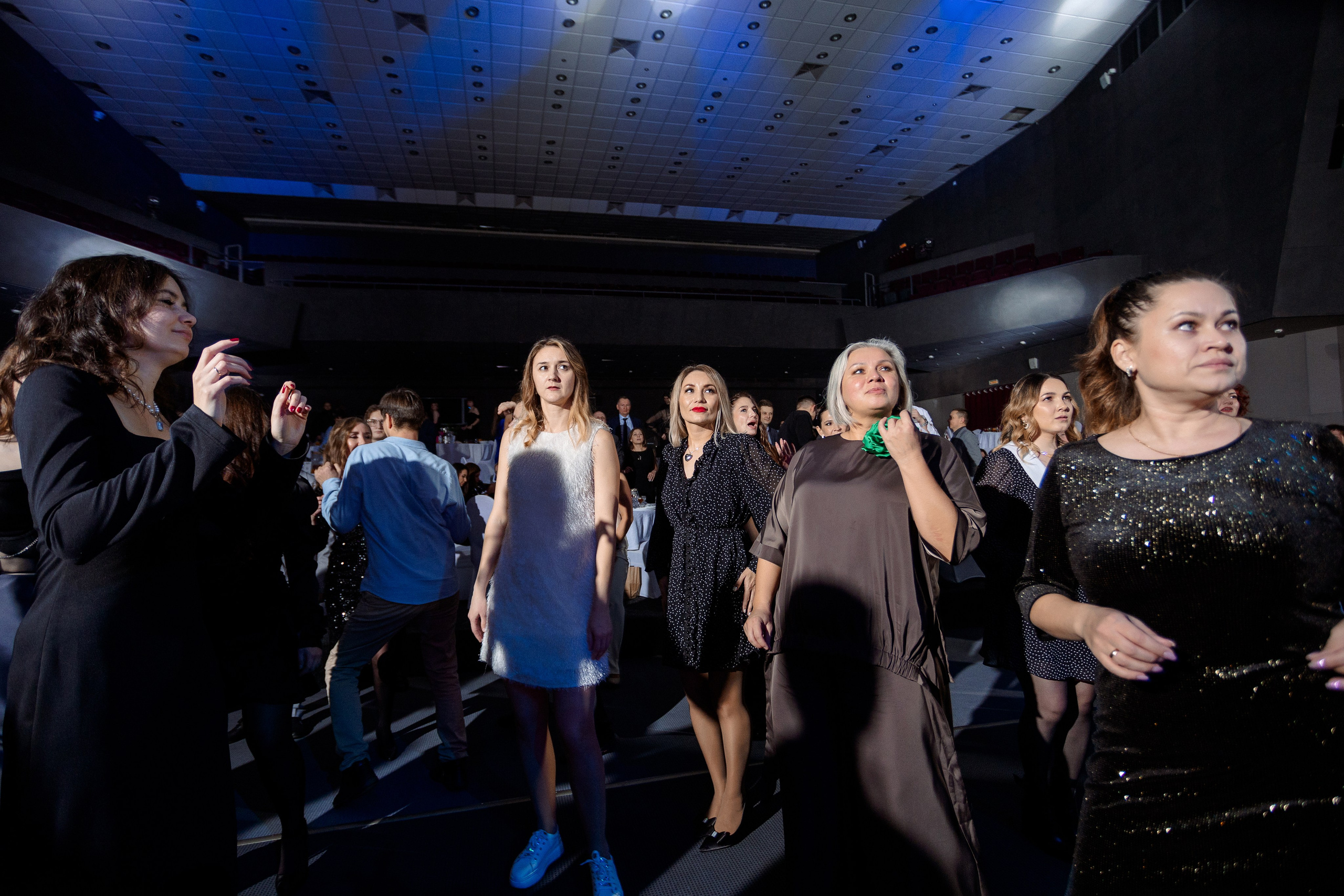 РЕПОРТАЖ: НОВЫЙ ГОД В ДК МЕТАЛЛУРГ. Профессиональный фотограф в Ижевске Леша Петров