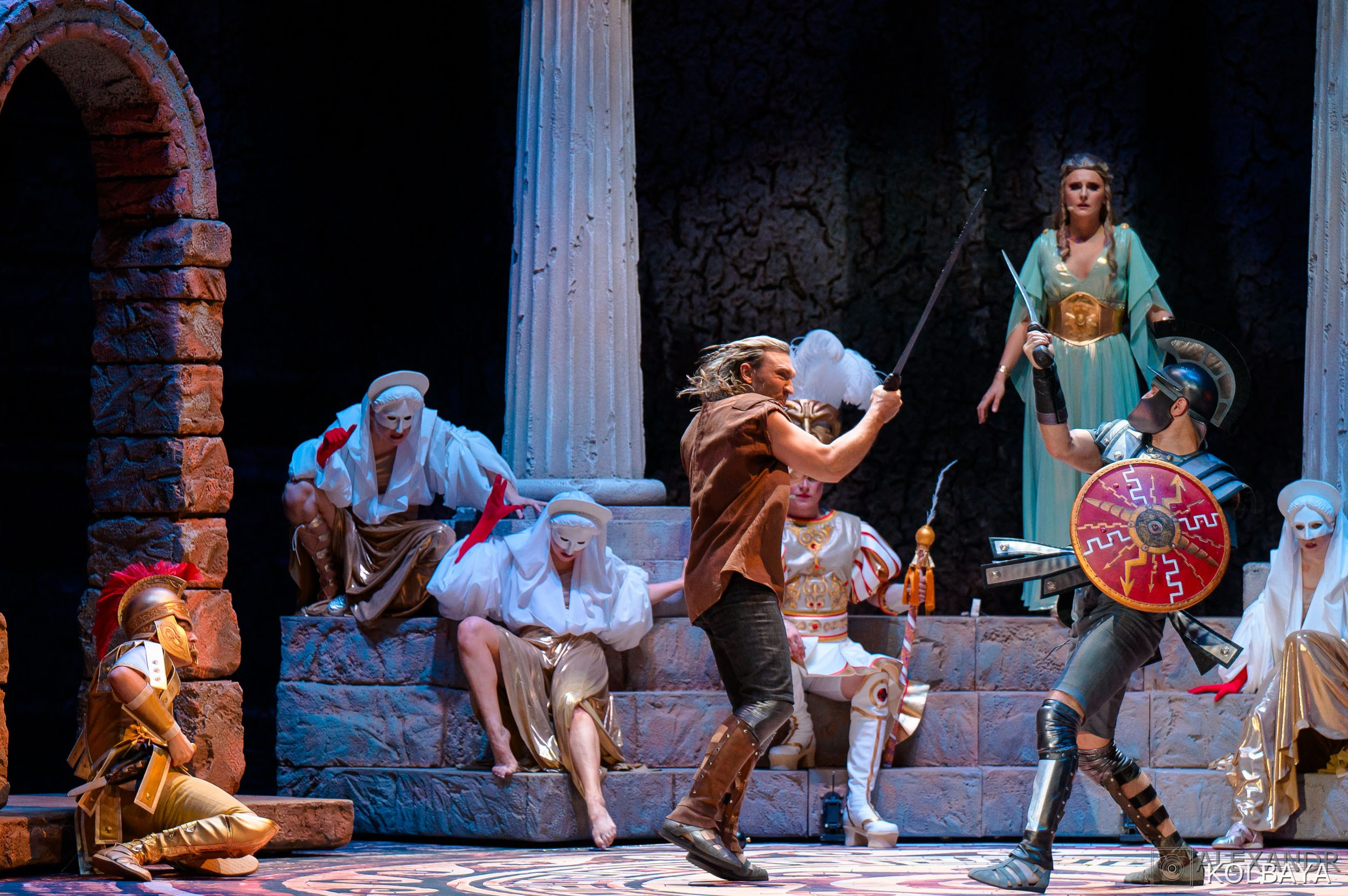 Фоторепортаж со спектакля Гладиатор в Театре Терезы Дуровой. Концертный и театральный репортажный фотограф в Москве Александр Колбая