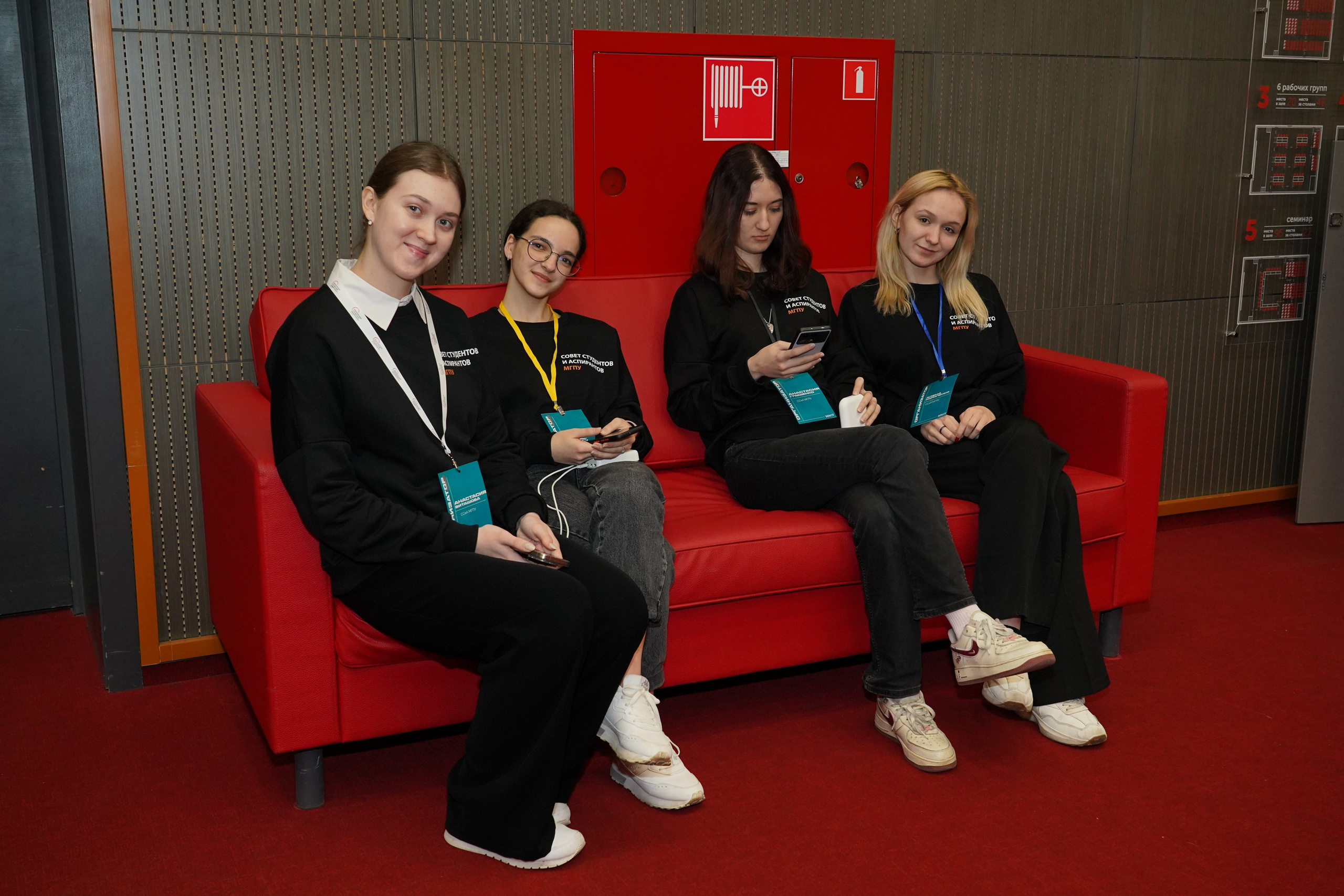 Фотограф на официальном мероприятии