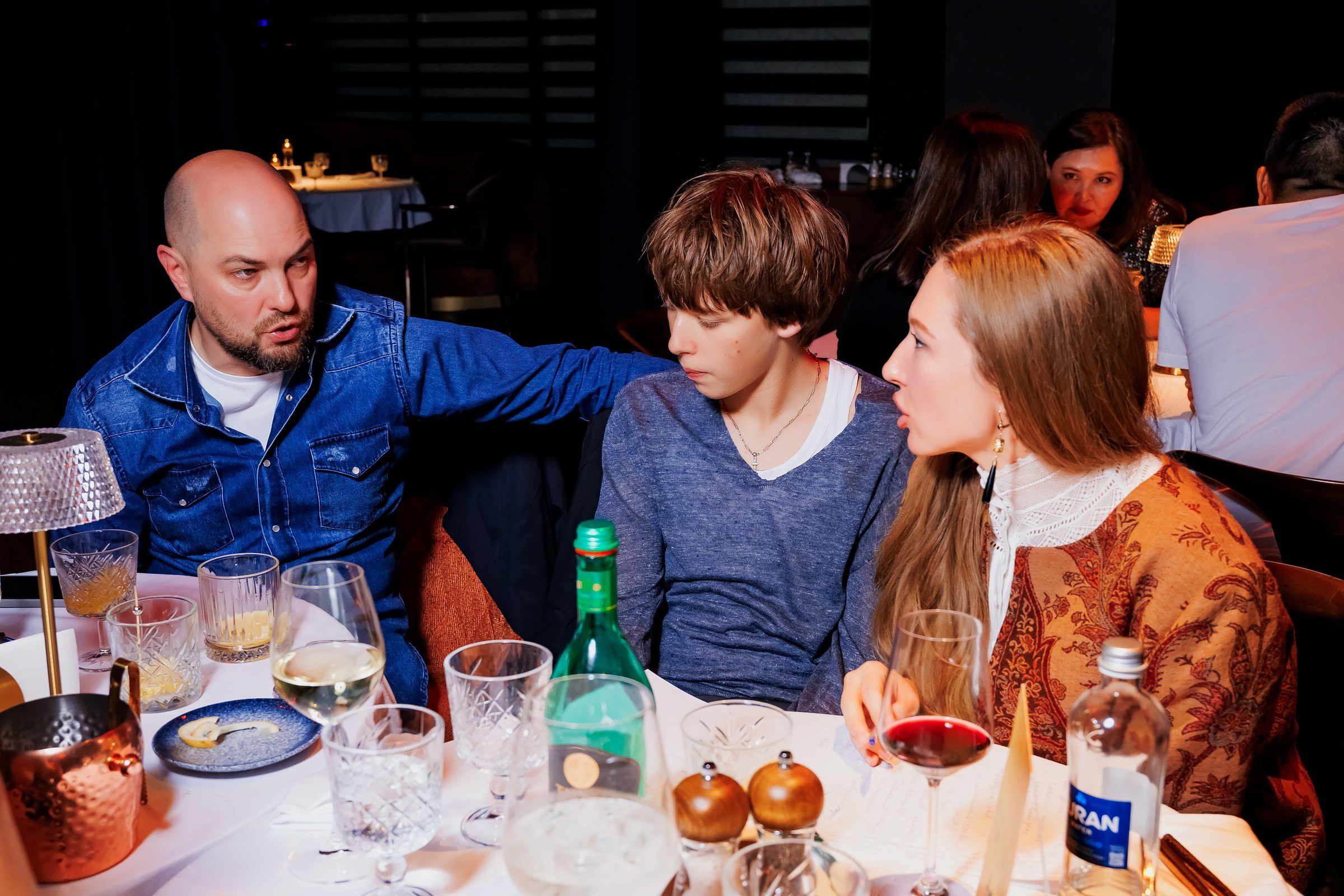 Вокруг Света за 60 Секунд-Sunset Meat Restaurant. Репортажный фотограф в Алматы Каюпов Сержан