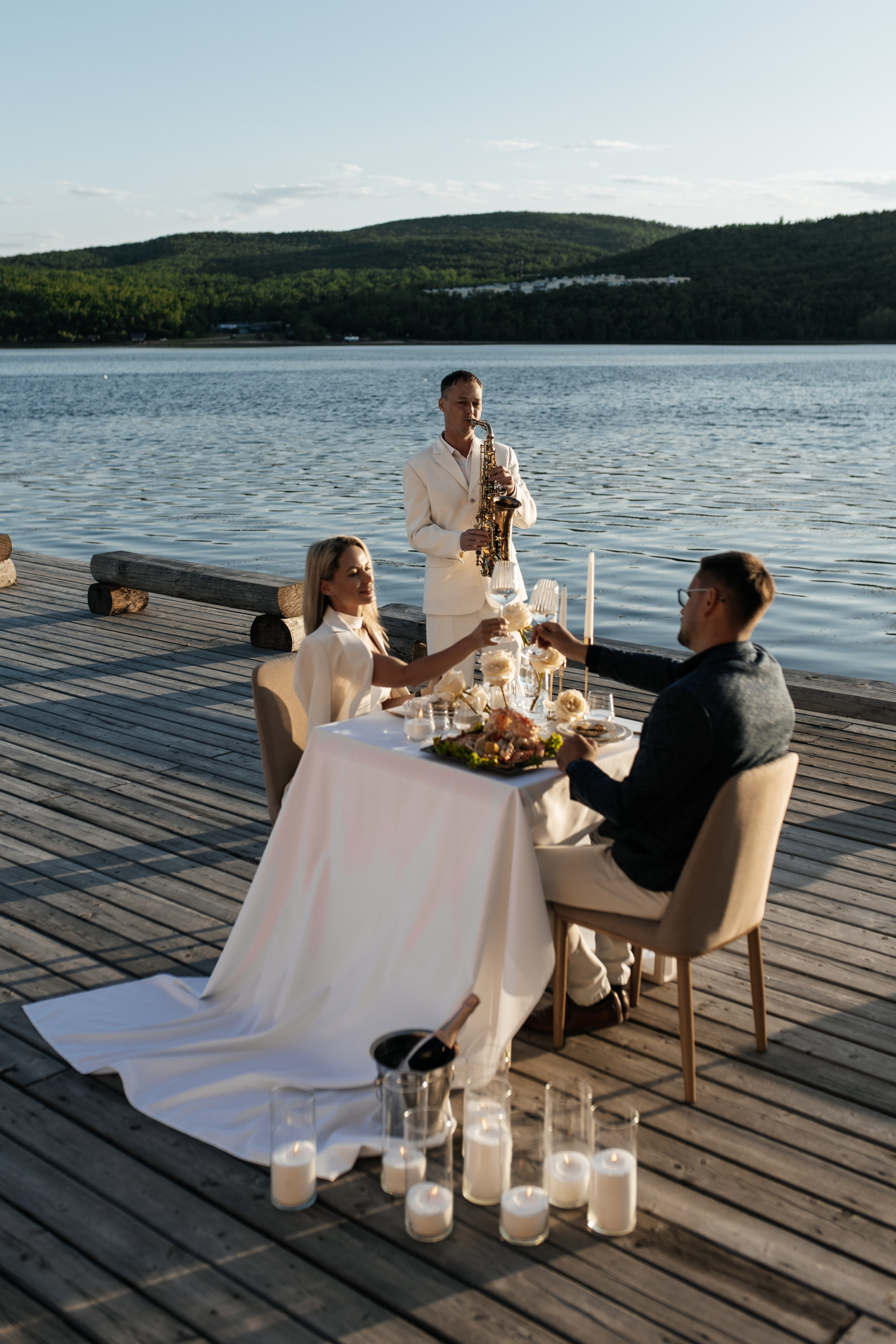 Свидание у моря во Владивсотоке. Организация свадеб и других мероприятий во Владивостоке от «Рядом быть»