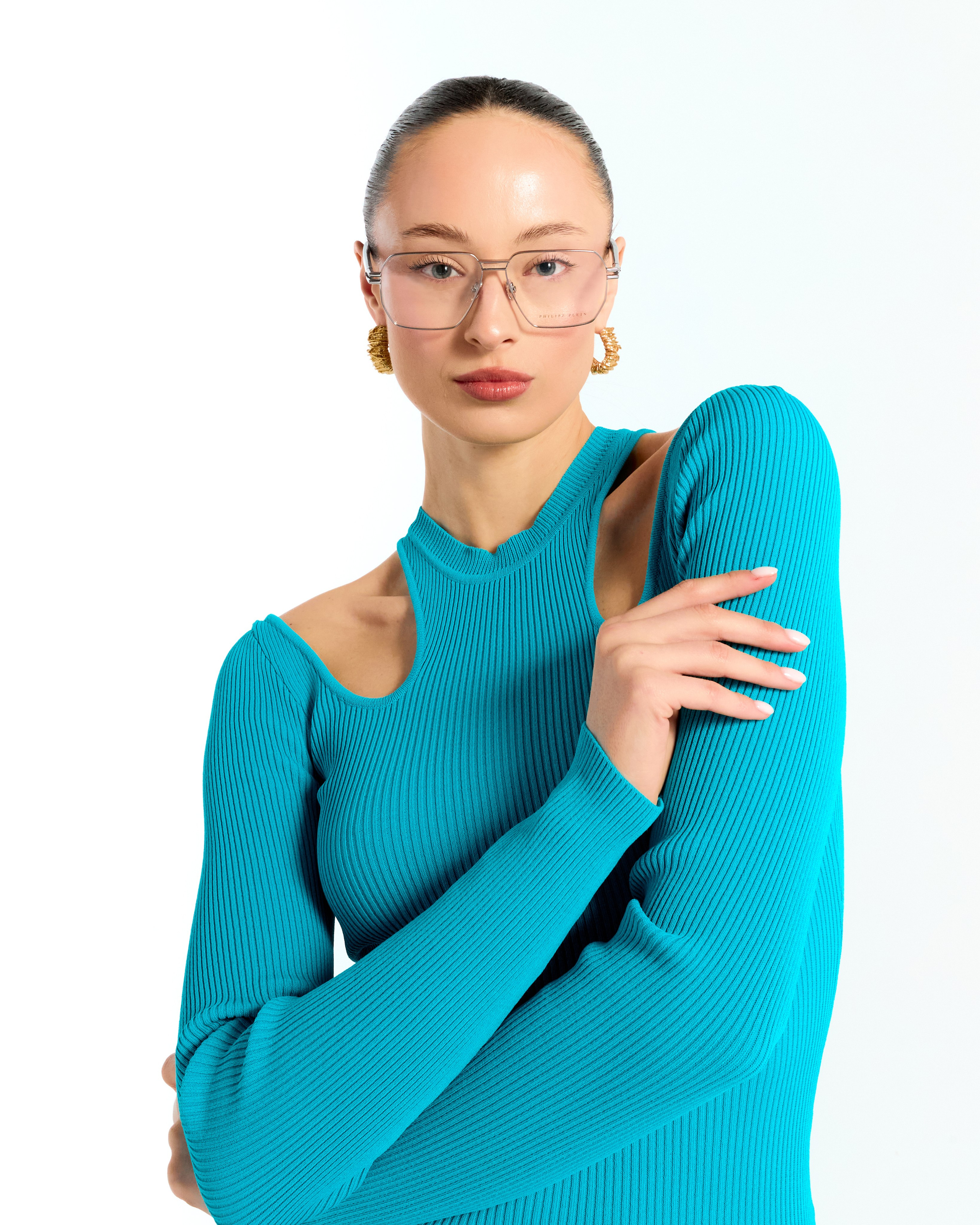 Glazburg optics. Святослав Лебедев | Рекламный фотограф — Коммерческая съемка, Арт-дирекшн, AI-интеграция