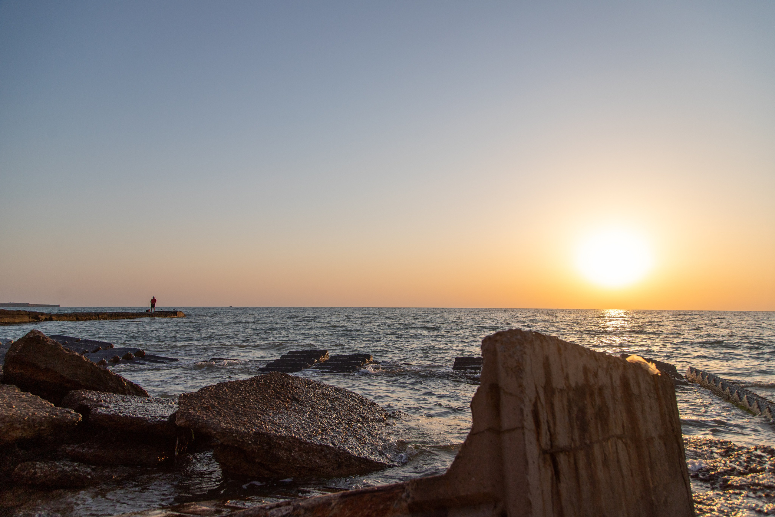 Фотографии природы Крыма из 2021 года. Море, холмы, закаты. Фотограф видеограф широкого профиля Денис Захаров