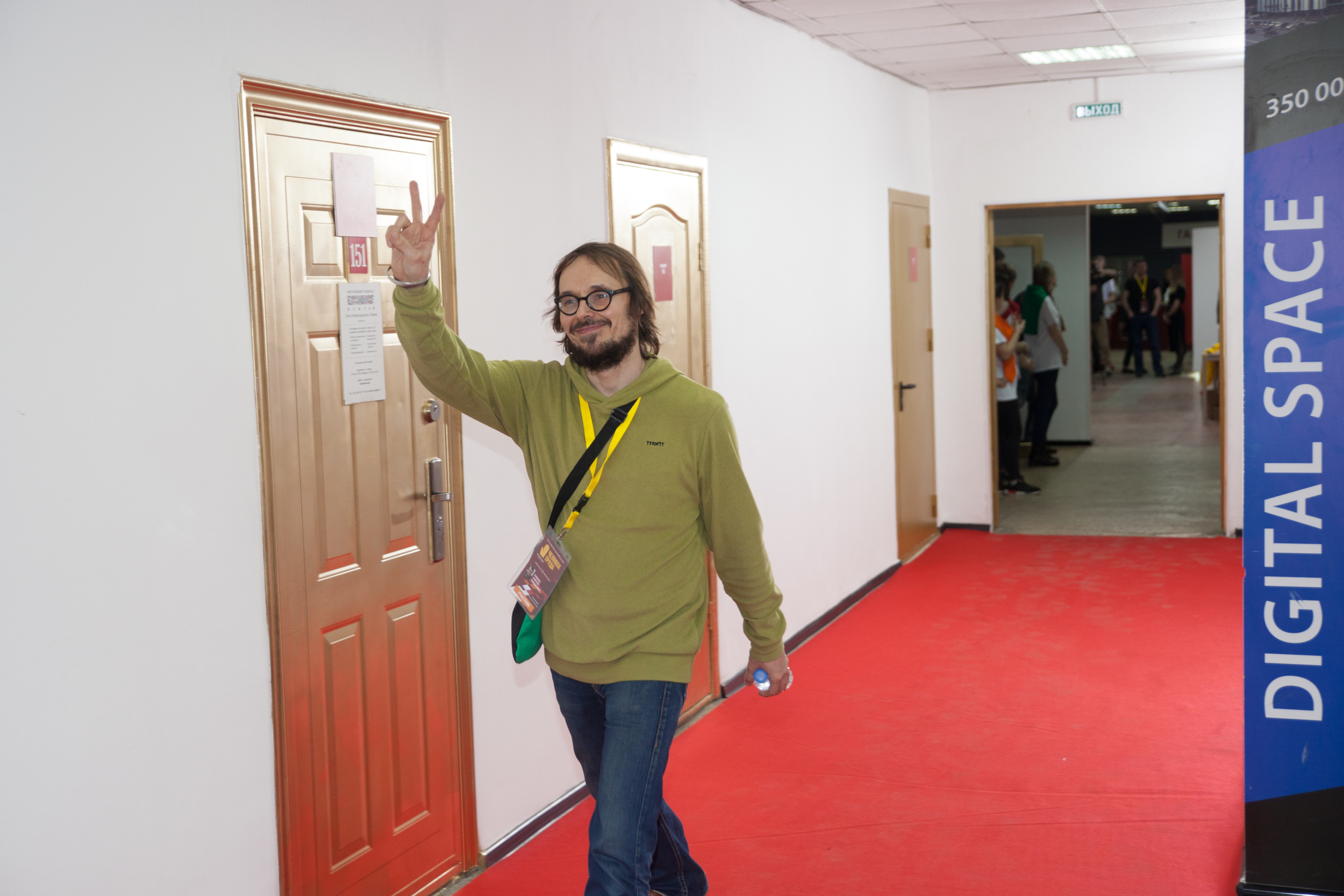 Репортаж с кинофестиваля «Славим человека труда». Контент для бизнеса в Екатеринбурге Полдень Медиа