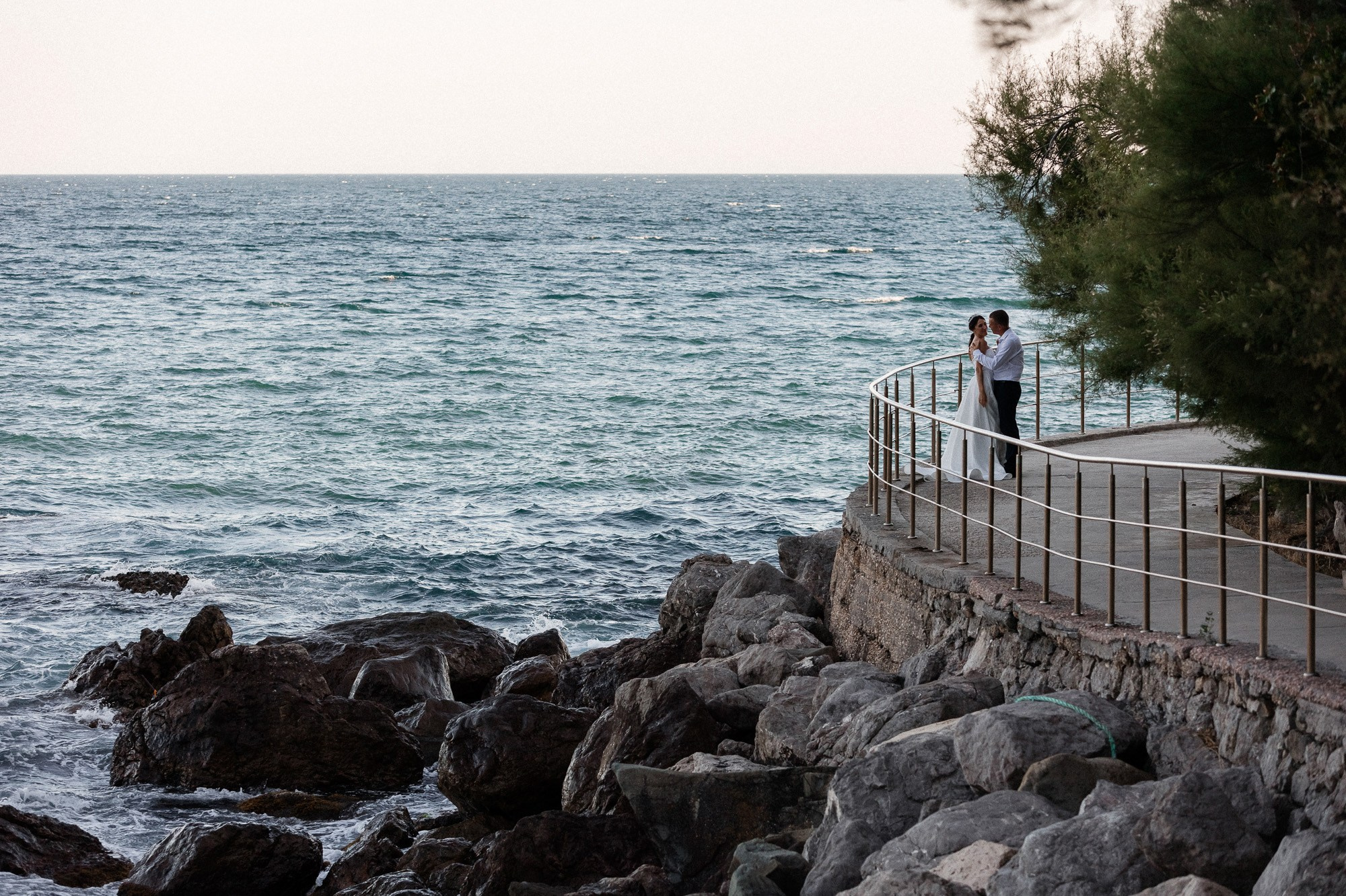 Николай и Юля — Свадебная фотосессия в Форосском парке. Свадебный фотограф, фотосъемка в Крыму, Севастополе, Симферополе, Ялте