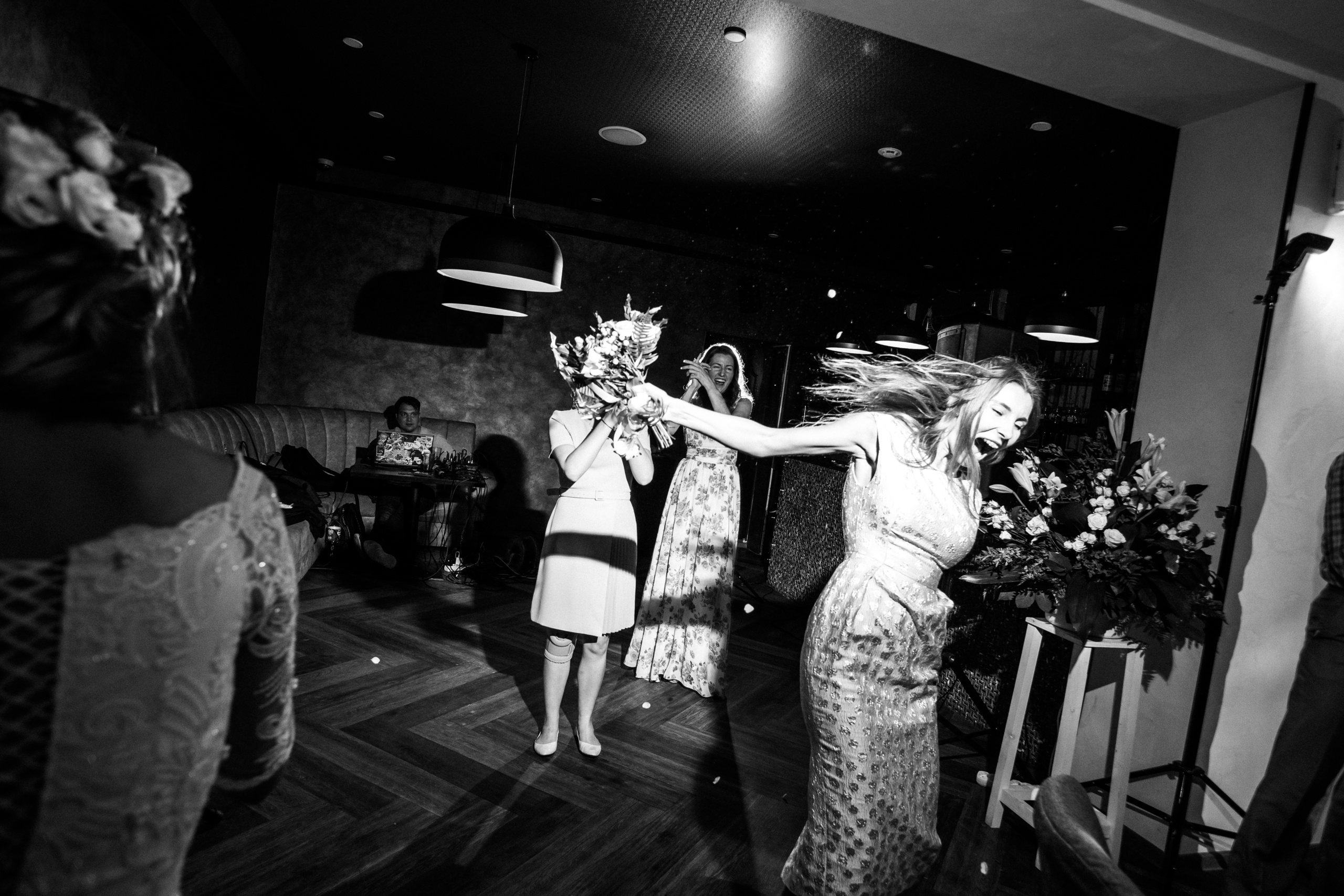 Wedding & portrait photographer Sergey Lazarenko