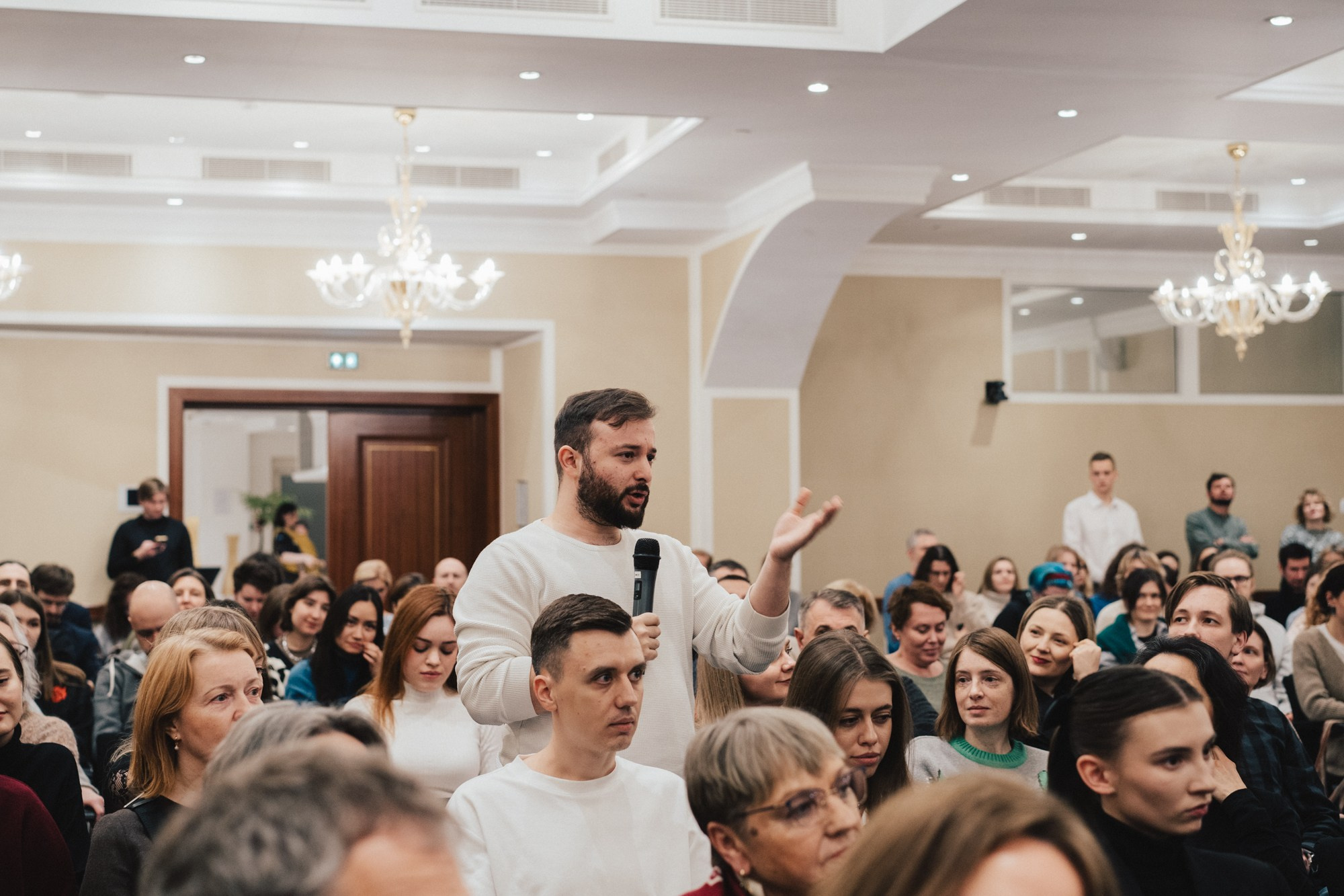 Armen Zakharyan — The Coast of Dystopia (Lecture in Vilnius). Photographer in Vilnius