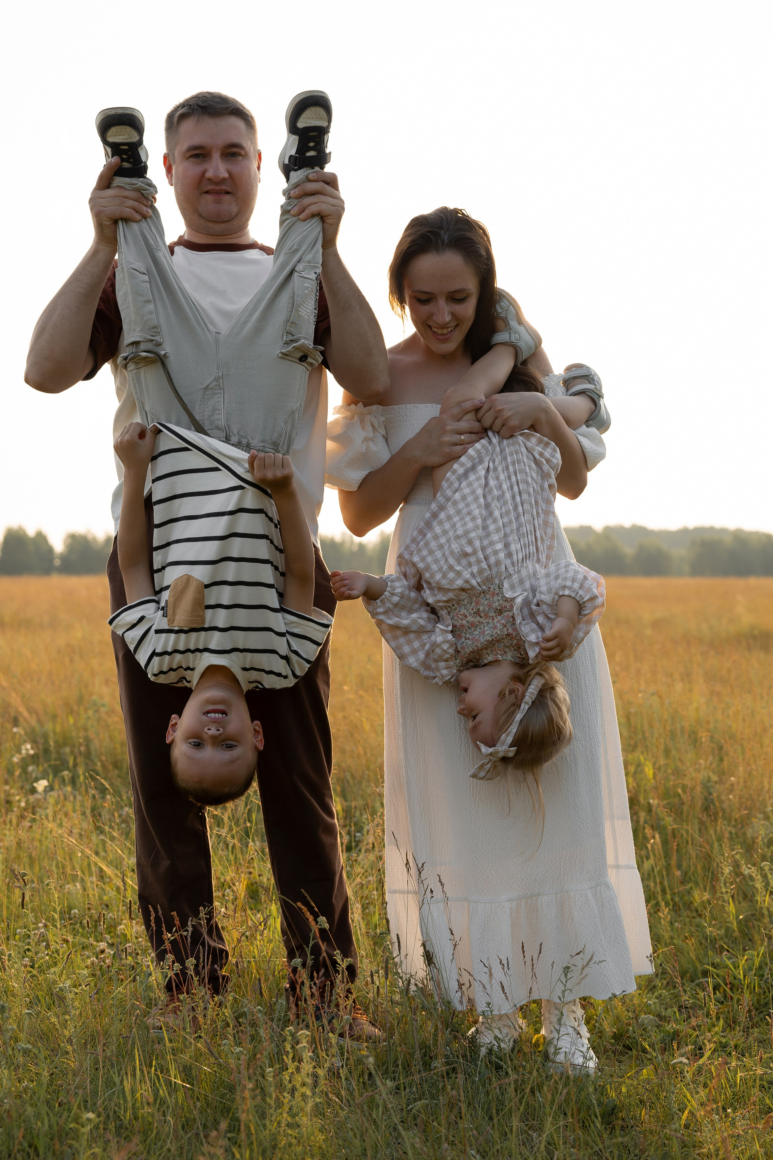 В поле. Семейный и свадебный фотограф в Челябинске Мария Леонтьева