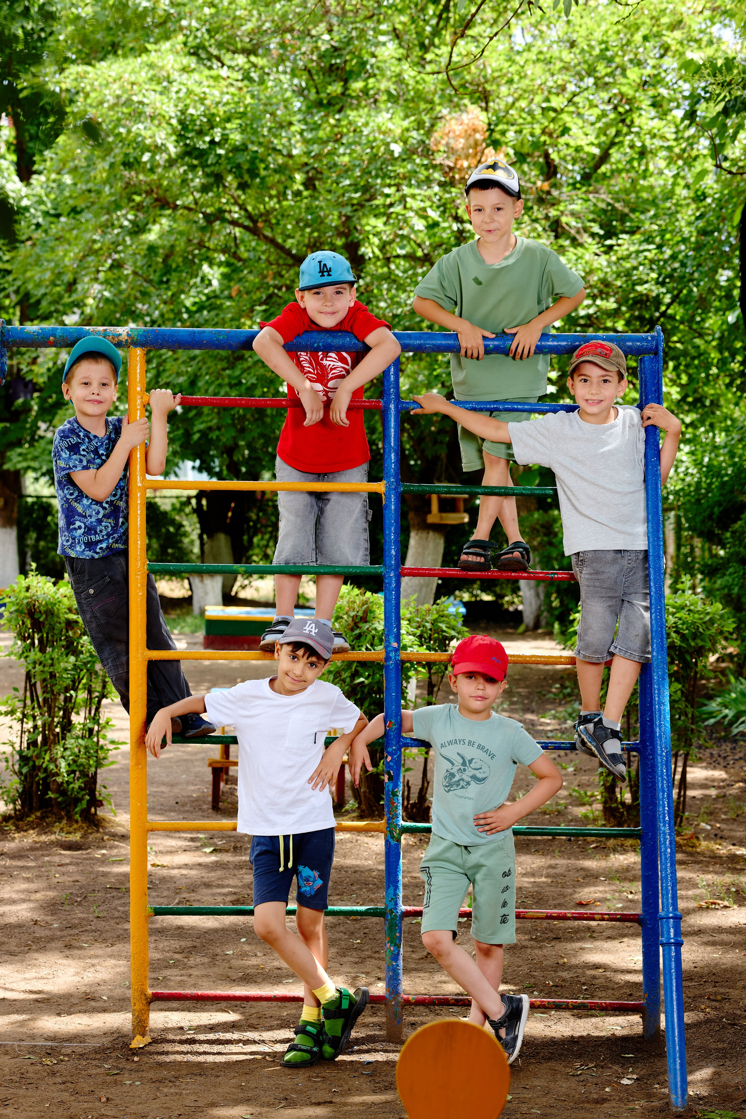 Пример летней съемки в детском саду № 92 Старшая группа Радуга. Фотограф Выпускные альбомы Таганрог Сергей Коробченко