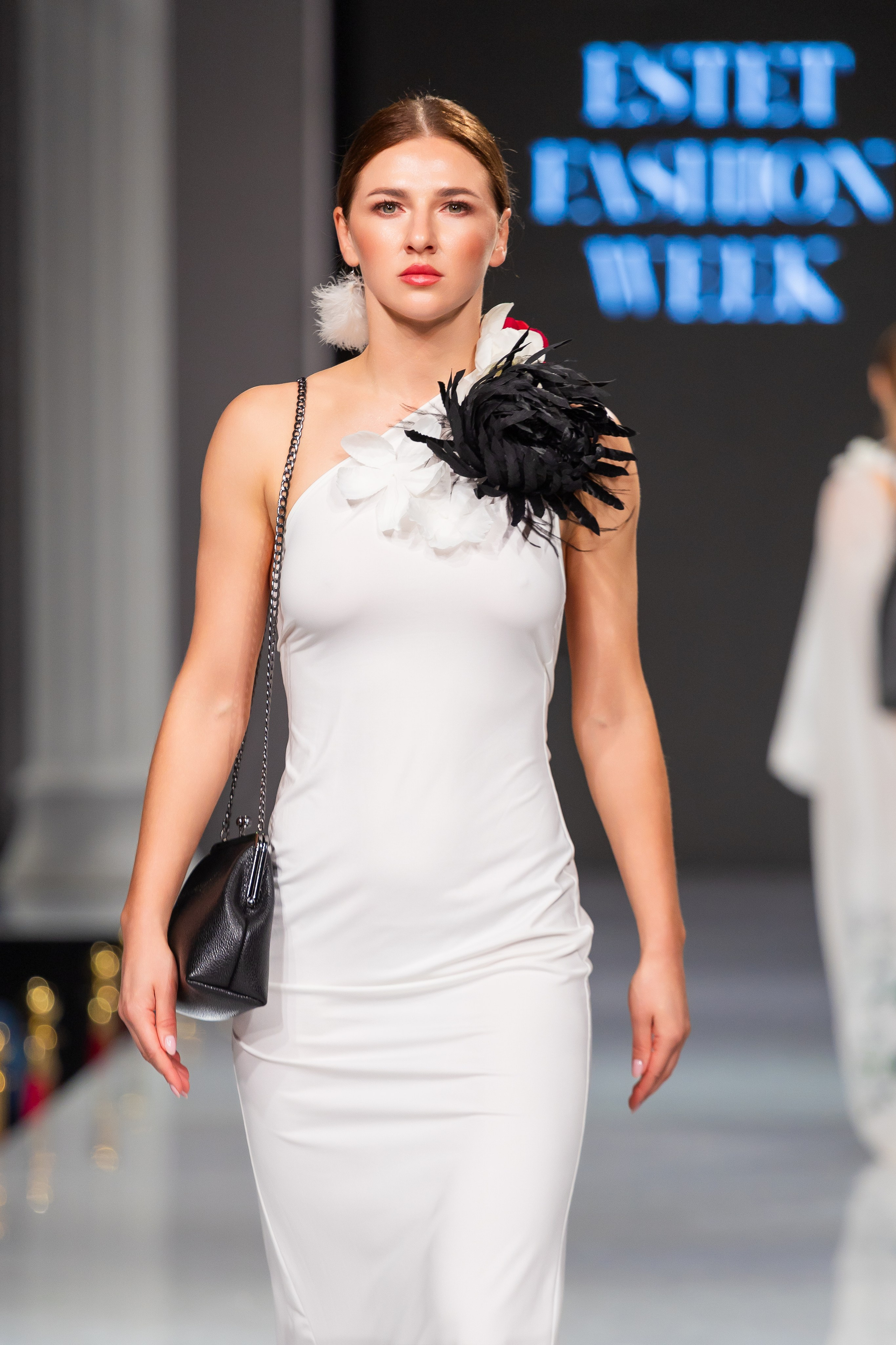 Estet Fashion Week. Photomantis