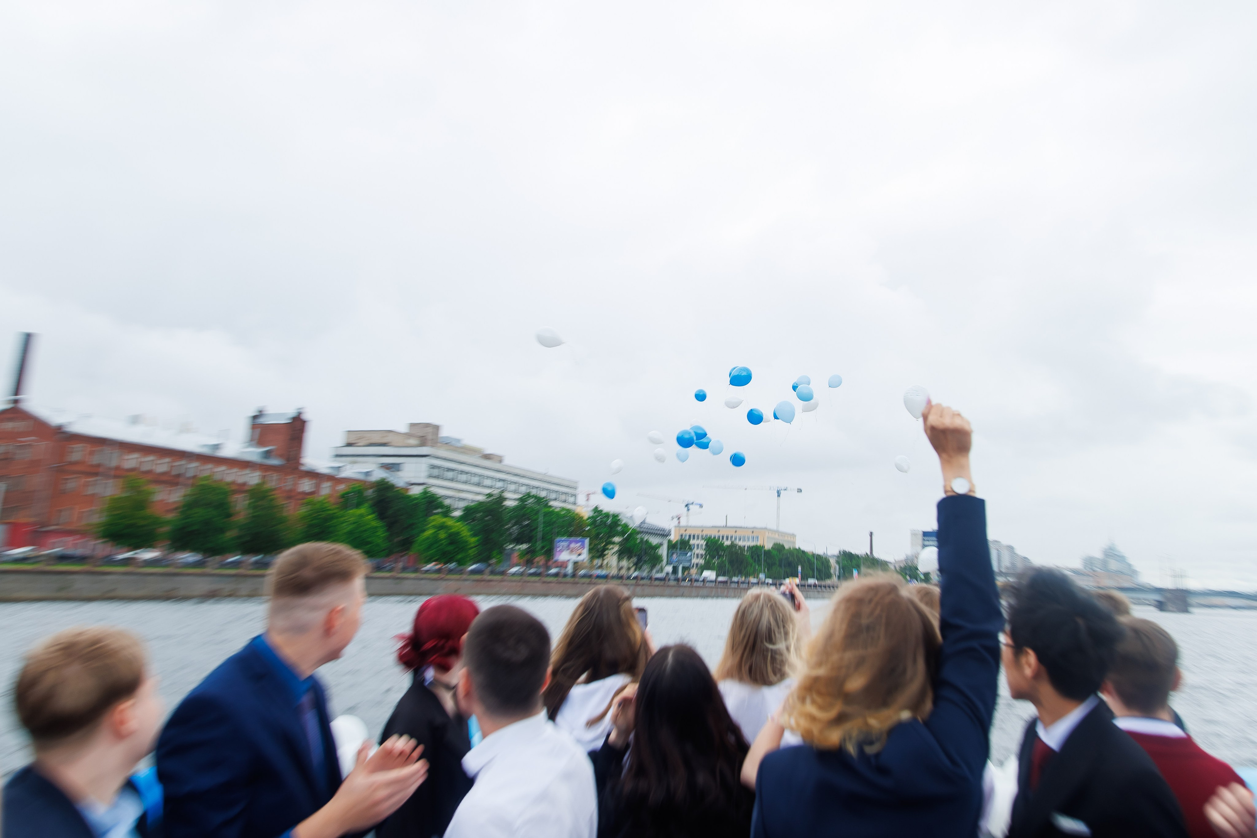 Выпускной на теплоходе. Фотограф в Санкт-Петербурге Чумаков Семен