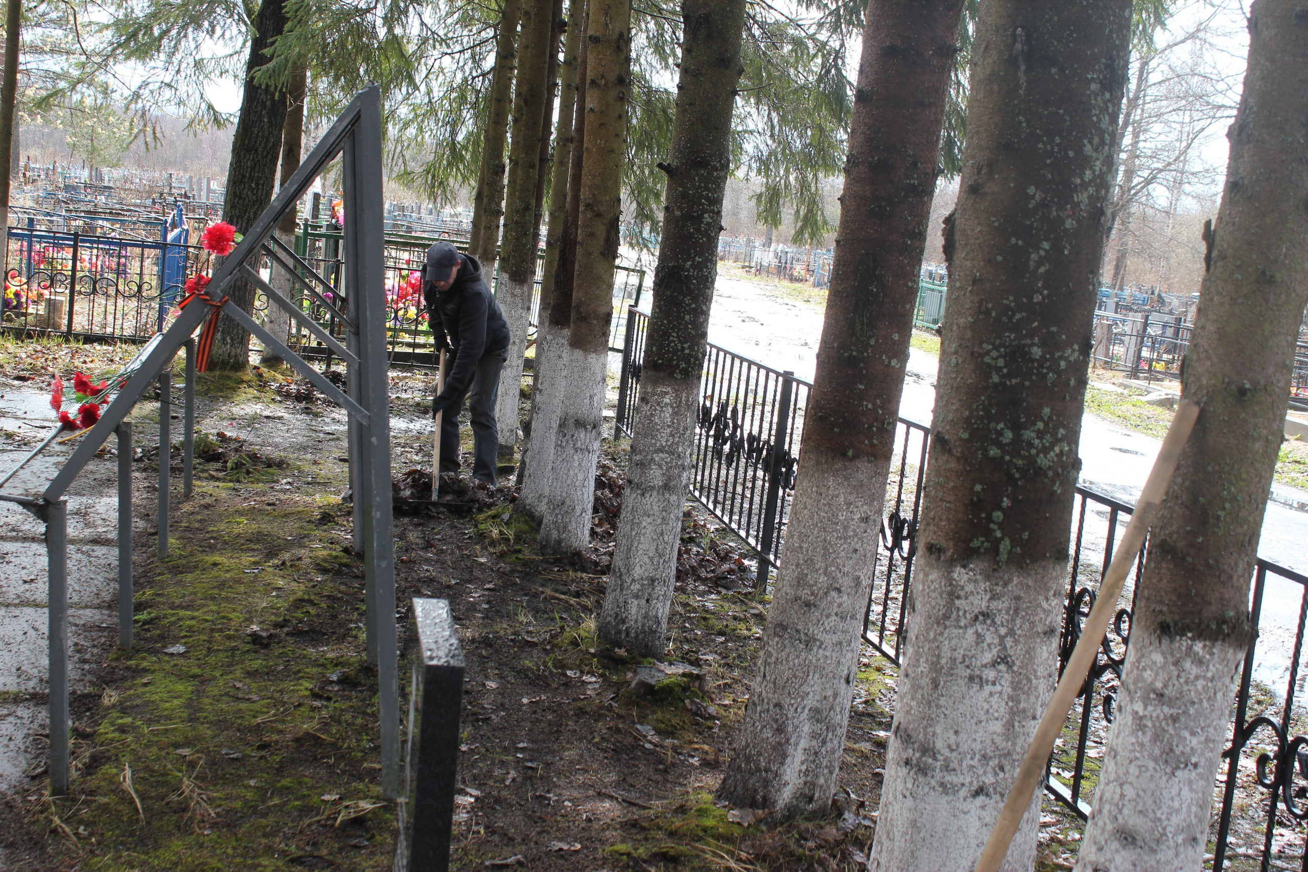 Содержание и благоустройство захоронения. История Назиевского городского поселения