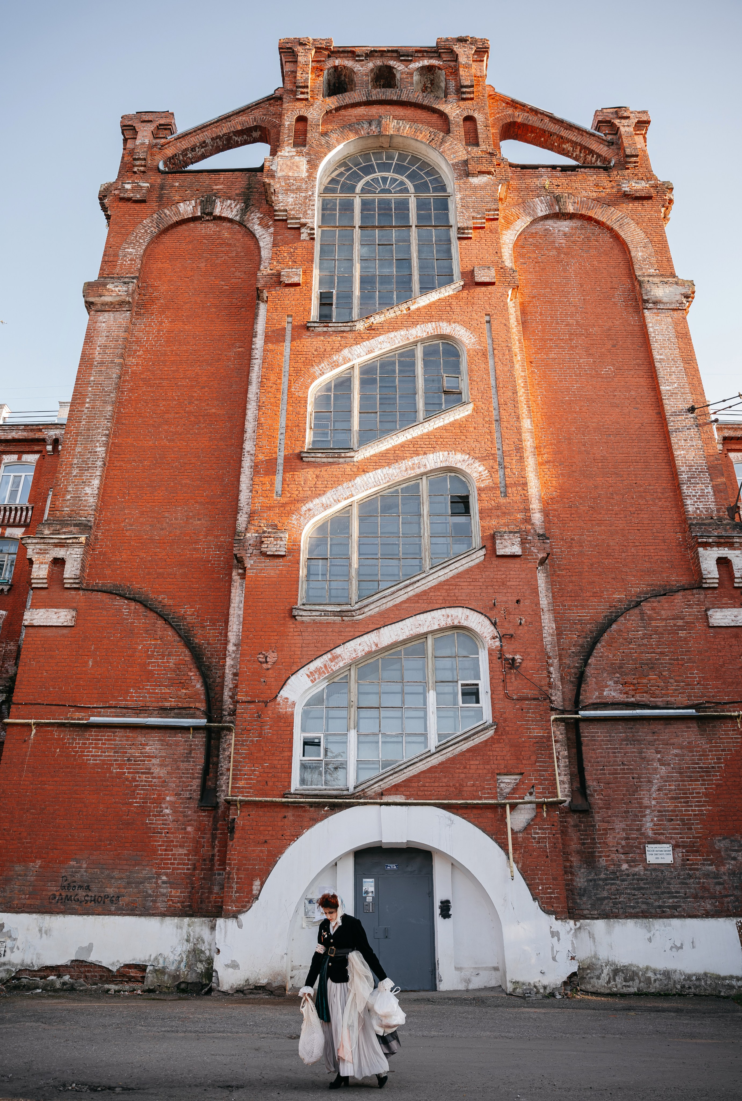 Джамиля. Творческая съемка во дворах Пролетарки. Фотограф в Твери Лагодная Яна