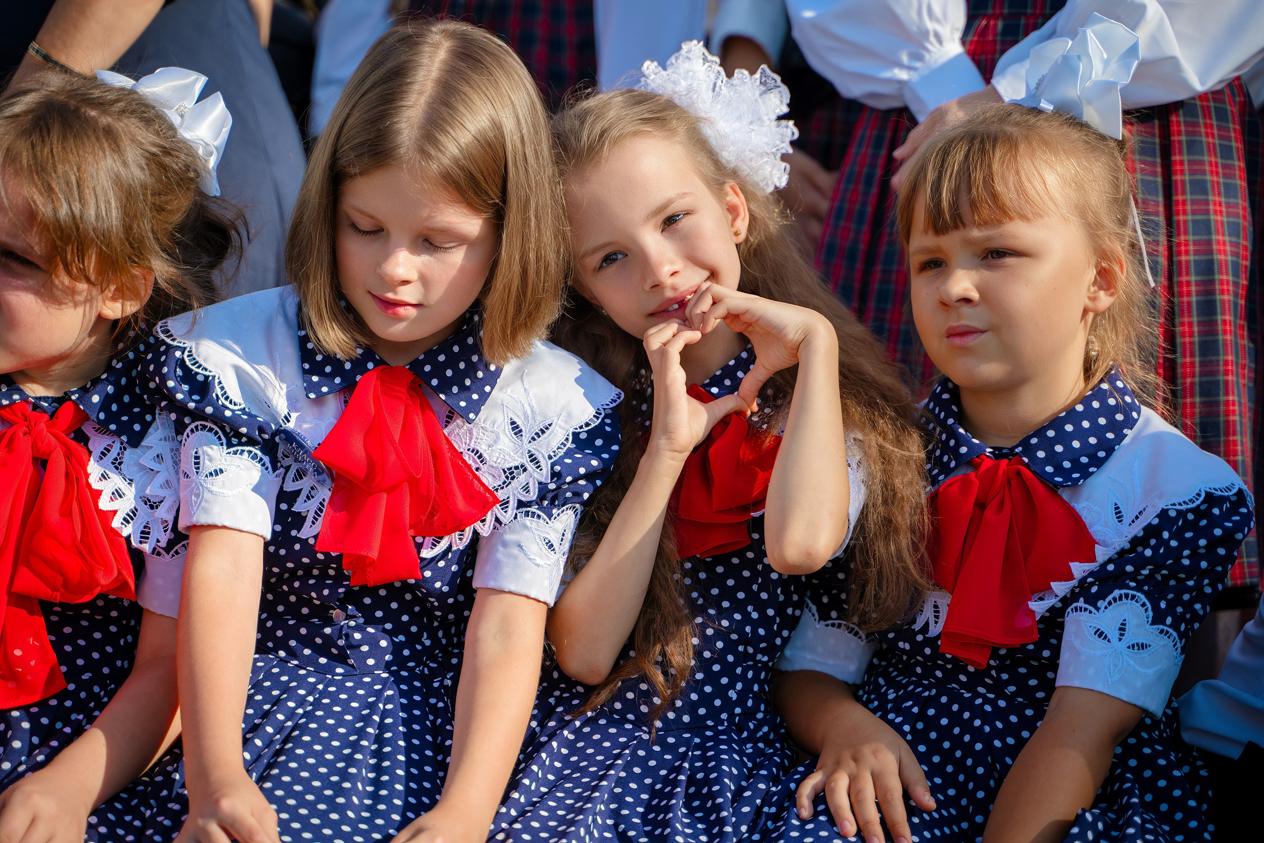 1Сентября_ ЮВЕНТА 1кл_Гимназия 92. Фотографы из солнечного Краснодара Вадим и Надежда Митус