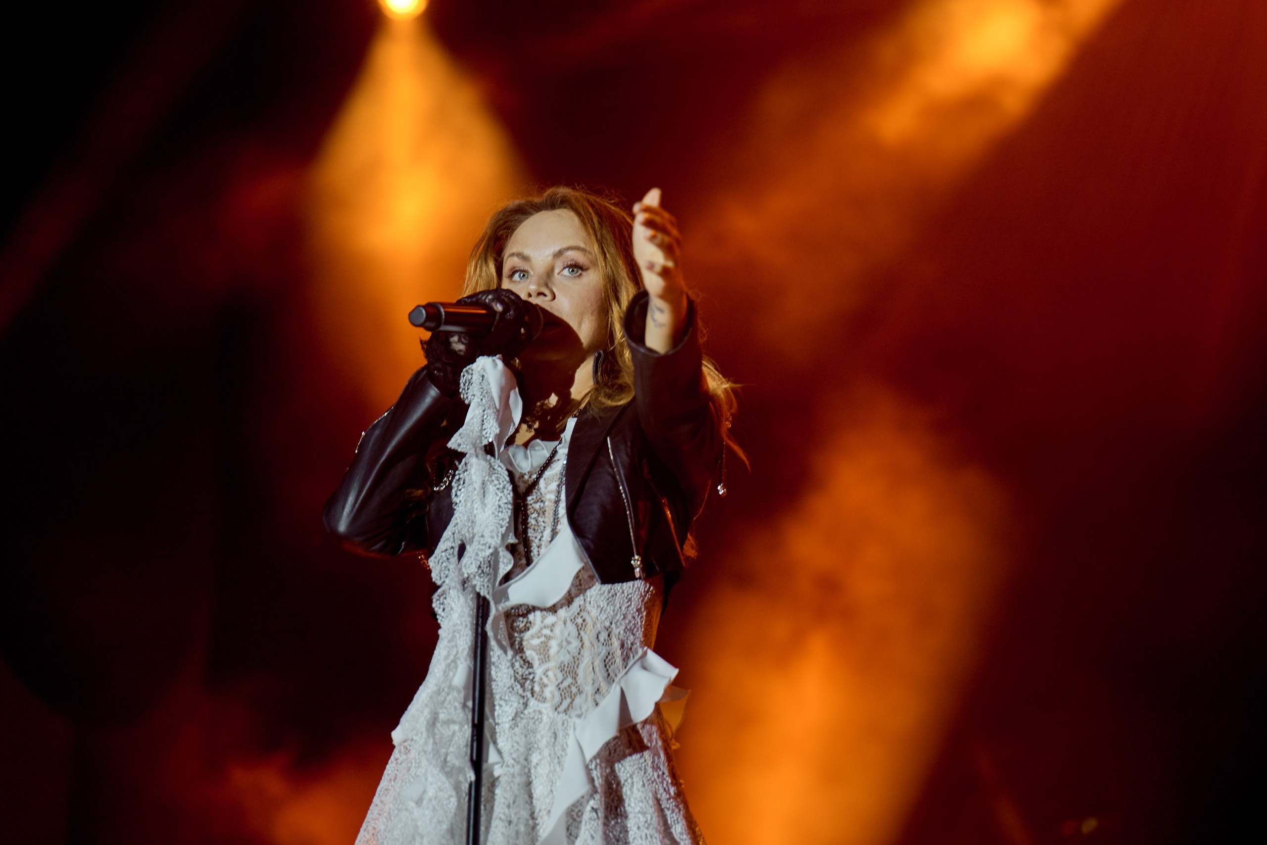 Муссоны + Концерт Максим. Профессиональный репортажный фотограф Инесса Иминова