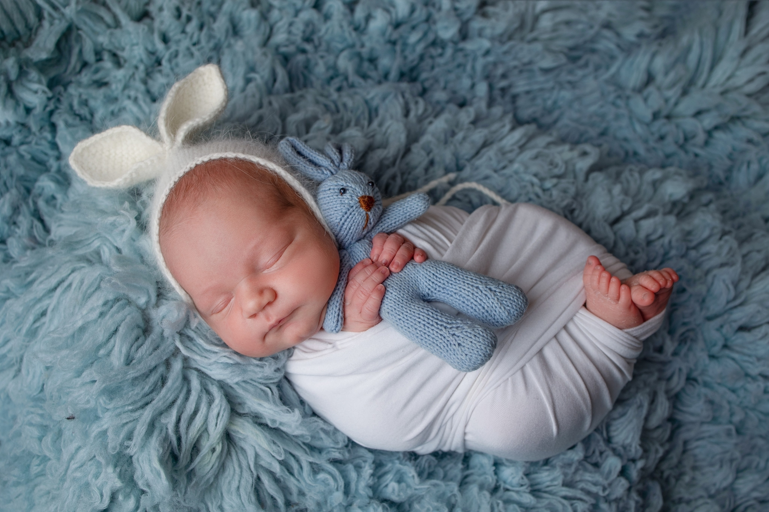 Нежная и милая фотосессия первых дней жизни Вашего ребенка в Минске. Фотограф новорождённых Минск — стоимость newborn фотосессии в Минске