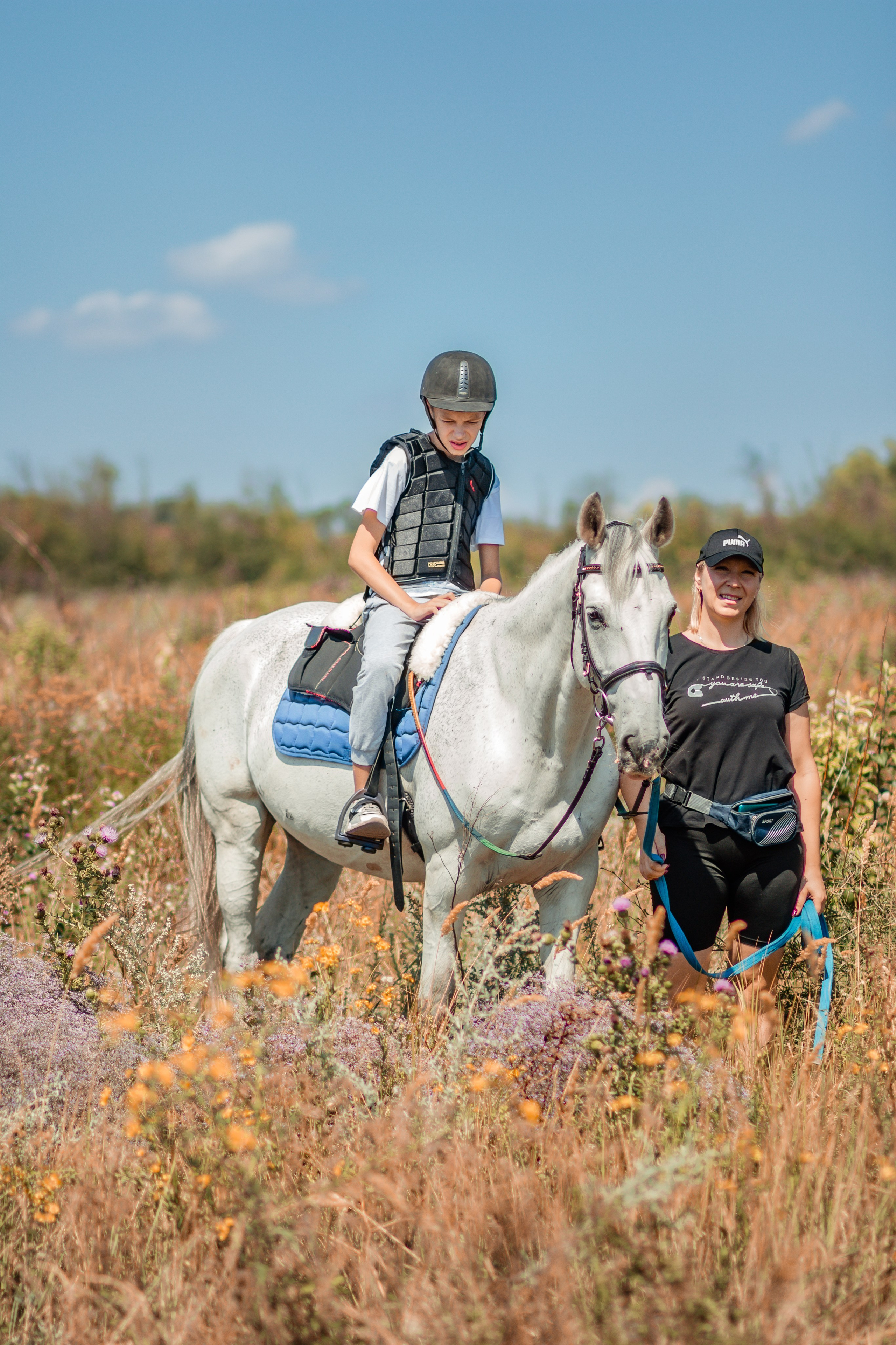 Выезды в поля на лошади