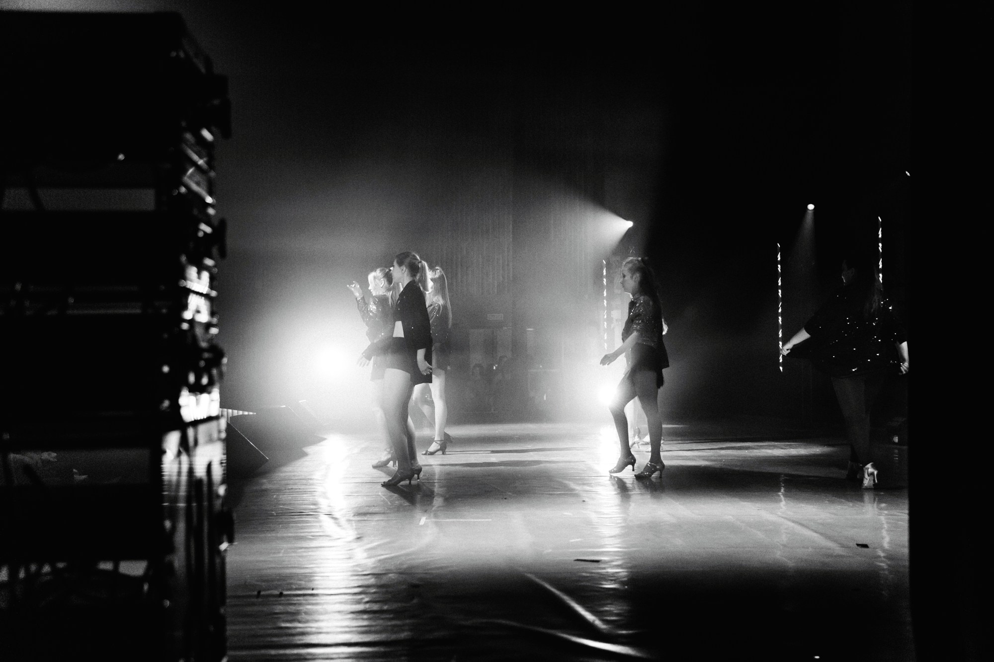 Отчётный концерт танцевальной студии «Make Me Dance». Бизнес фотограф в Новосибирске Александр Рощин