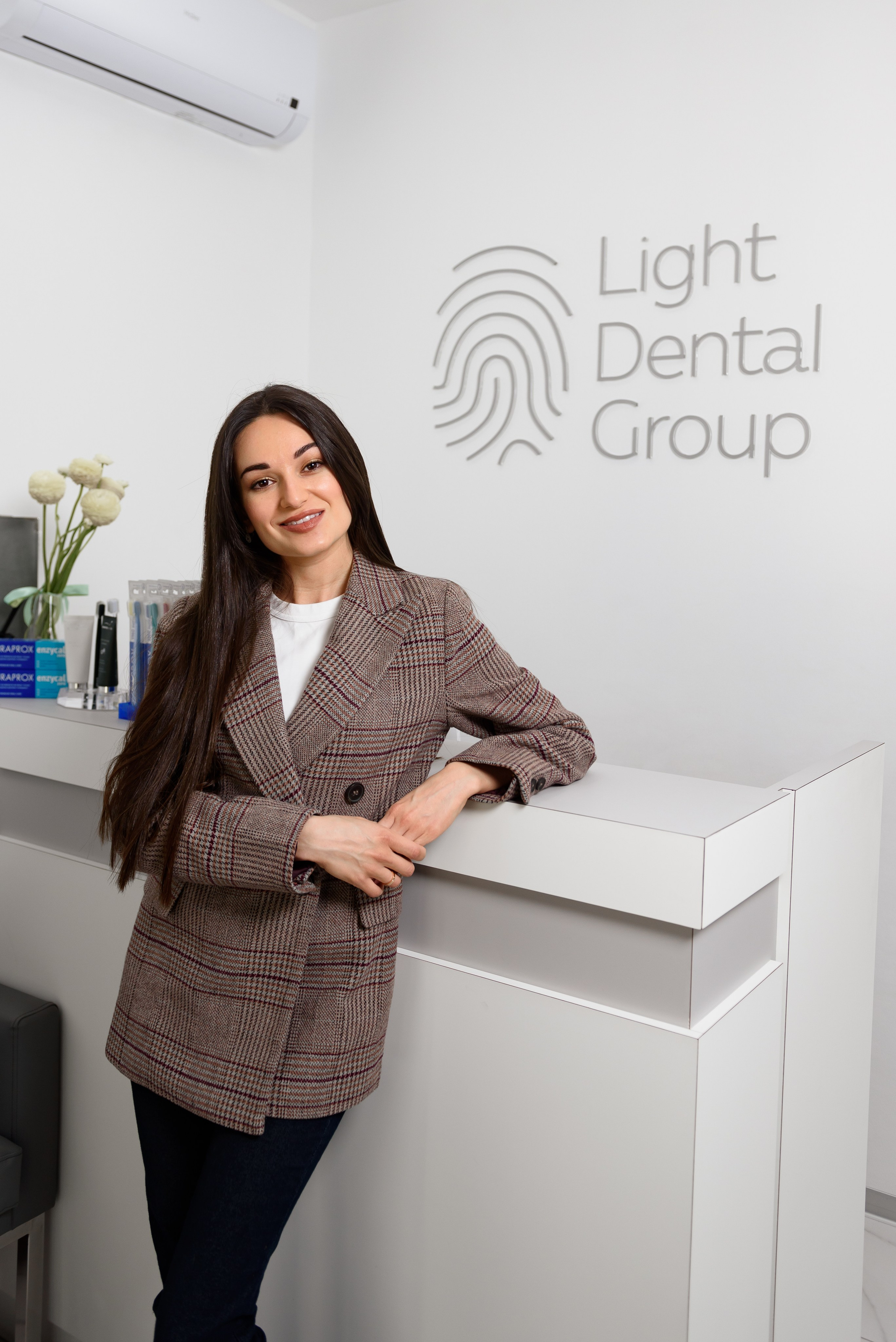 Light Dental Group. Анастасия Петрович фотограф, фотокорреспондент в Москве и Санкт-Петербурге. Фотосъёмка репортажа, мероприятия, корпоративная съёмка, контент