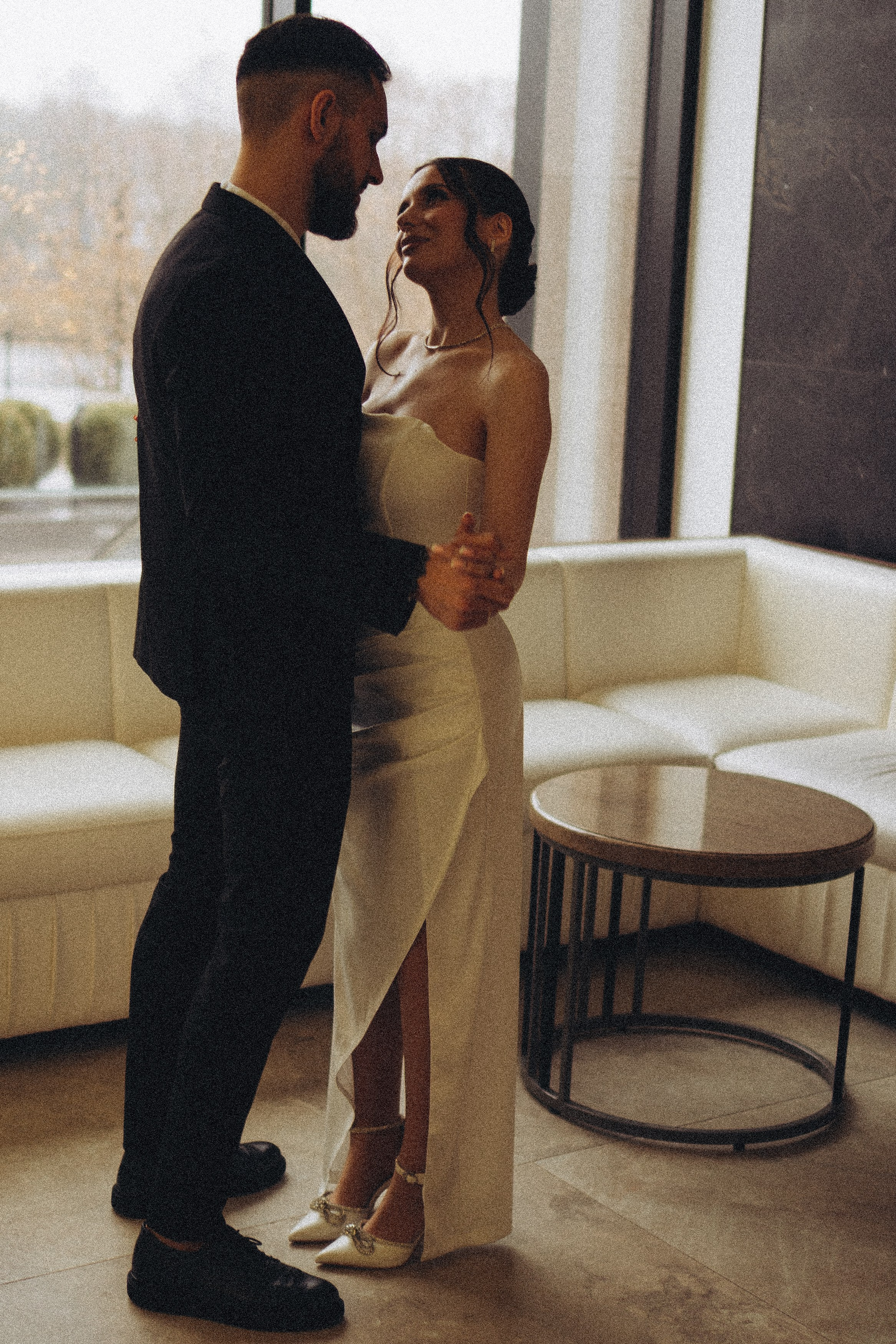 СВАДЕБНАЯ СЬЕМКА СБОРОВ ЖЕНИХА И НЕВЕСТЫ В ОТЕЛЕ И ТАКЖЕ ФОТОСЕССИИЯ В ОТЕЛЕЕ МЕГАПОЛИС БРЯНСК. Профессиональный фотограф, Санкт-Петербург — Виктория Богомолова