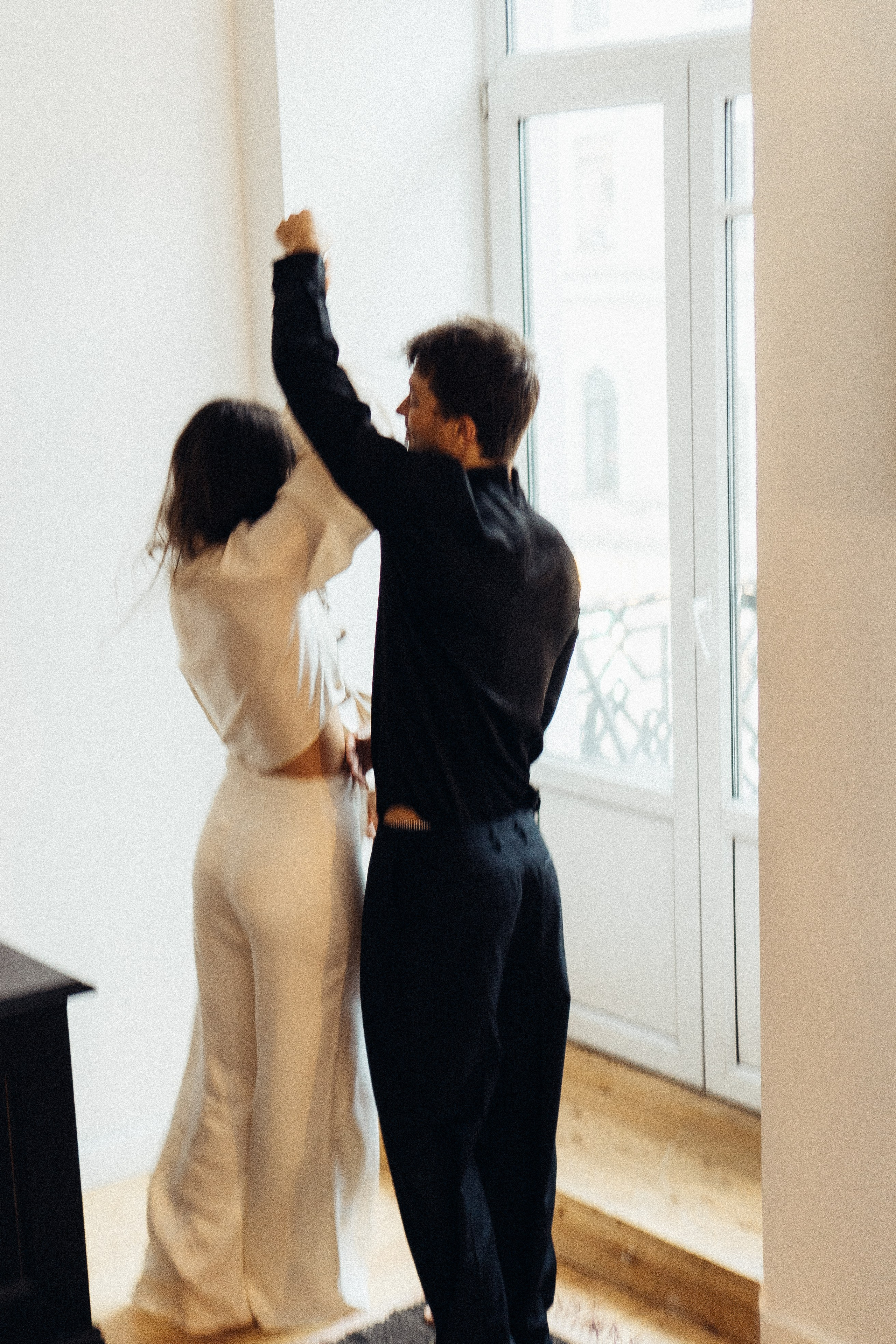 УТРО ЖЕНИХА И НЕВЕСТЫ В ПИТЕРСКОЙ КВАРТИРЕ И СЬЕМКА С СВАДЕБНЫХ ОБРАЗАХ. Профессиональный фотограф, Санкт-Петербург — Виктория Богомолова