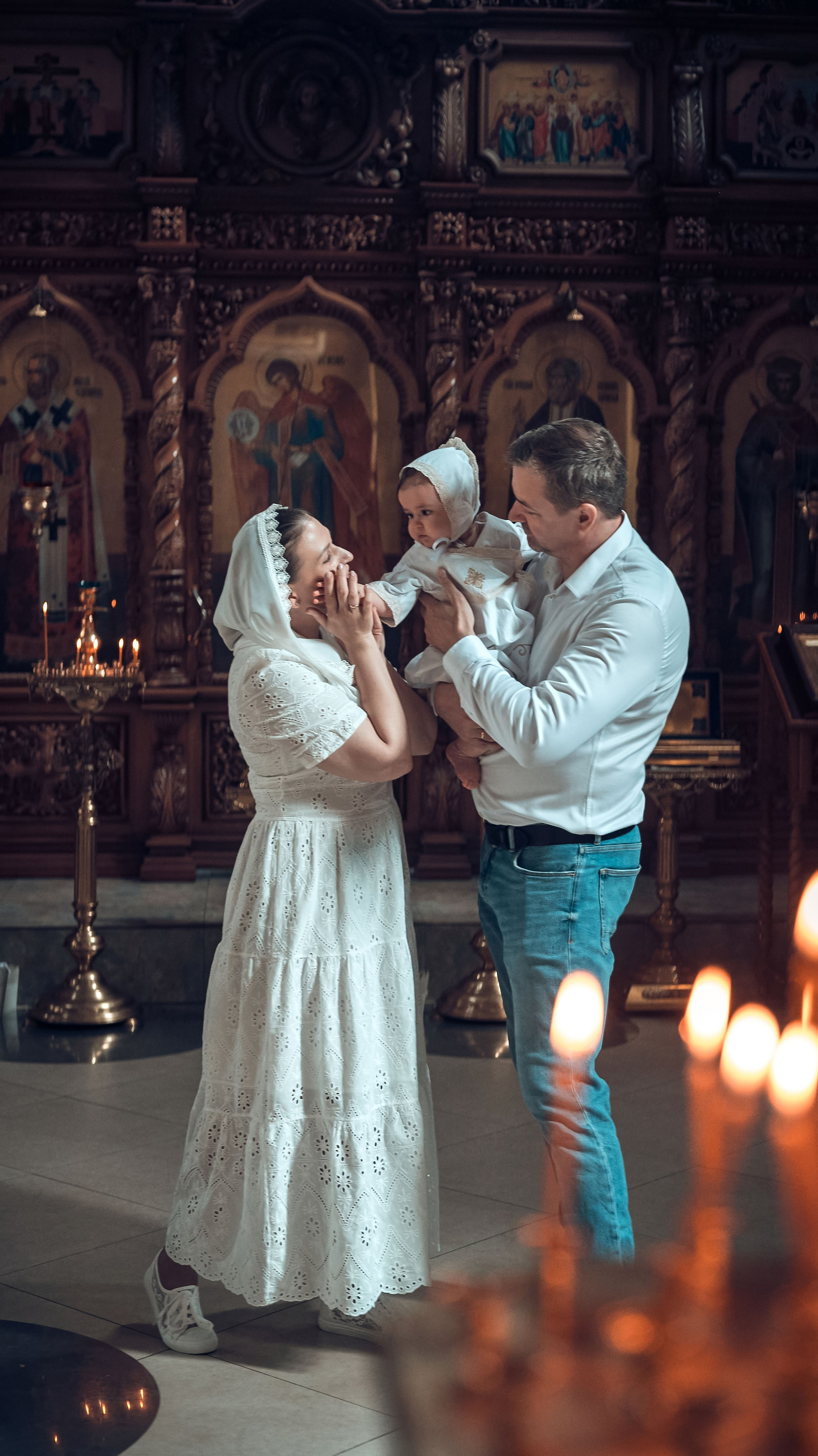 Крещение ребенка в храме Краснодара, фотограф Людмила Абрамова