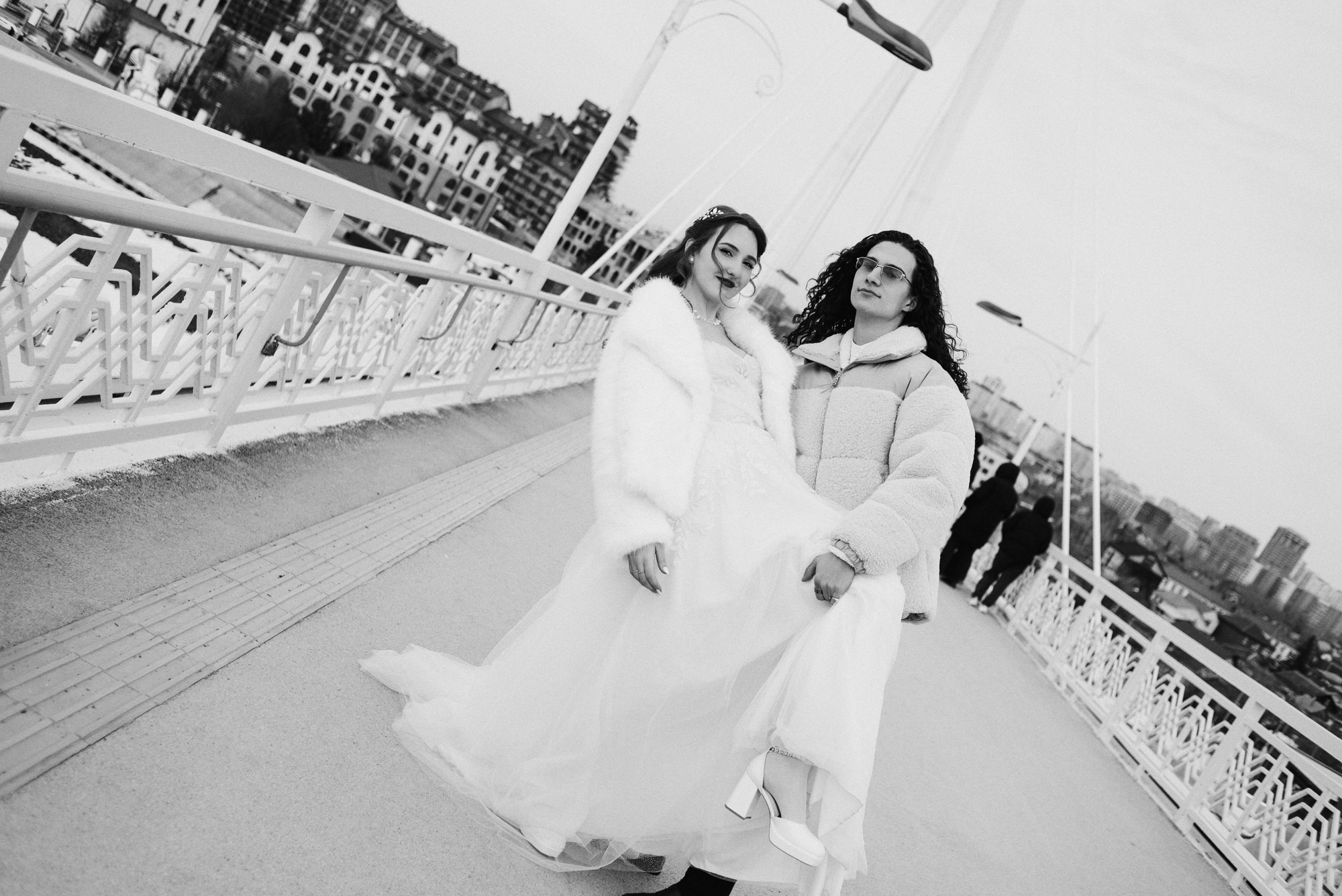 Свадебная фотосессия в Тюмени: ЗАГС, Мост Влюбленных и Монастырь | Фотограф Дарья Мустафина. Портретный фотограф Тюмень Дарья Мустафина