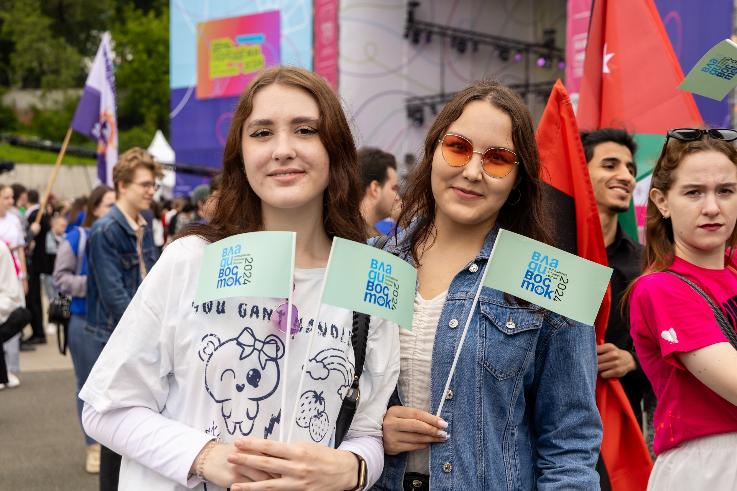 День молодежи. Репортажный и студийный фотограф во Владивостоке Дударева Софья