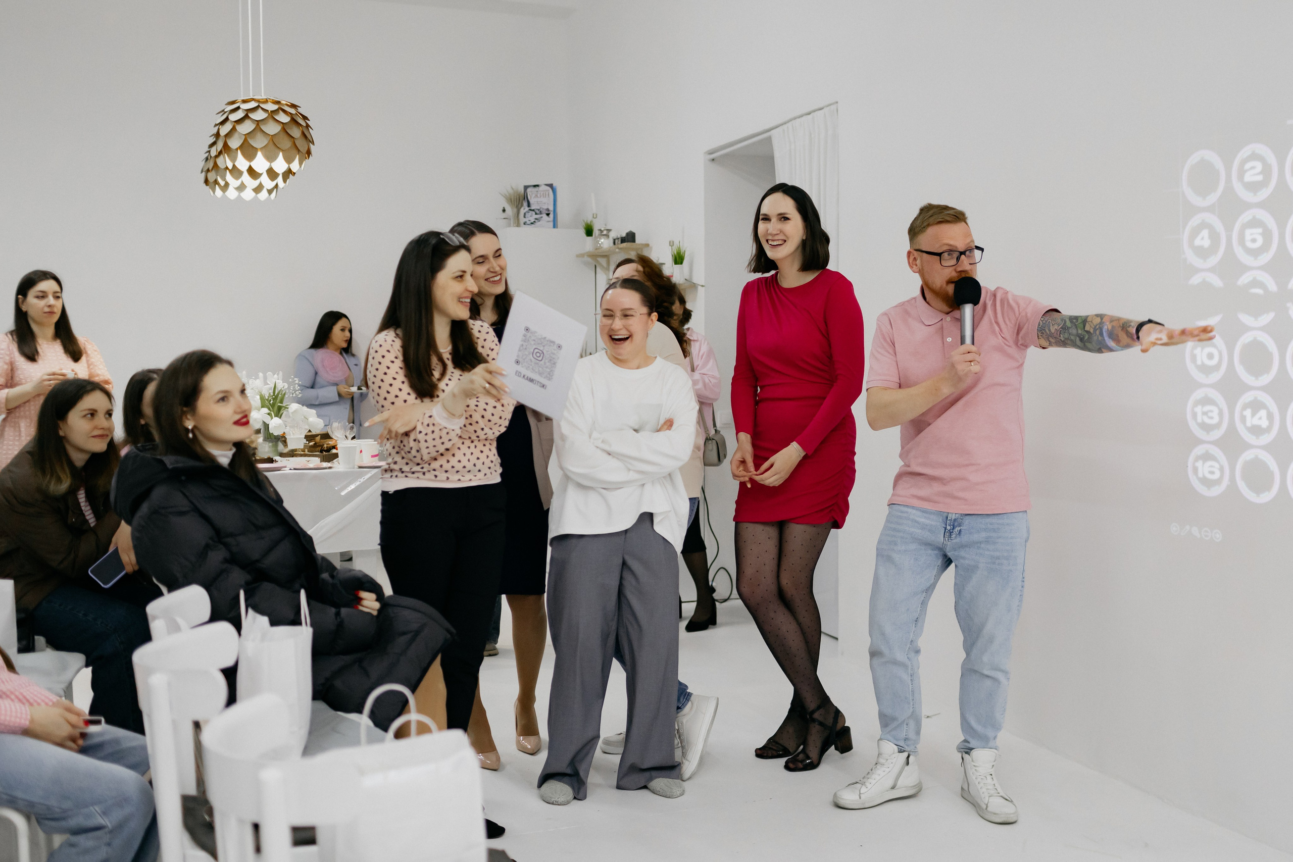 Девичник. Фотостудия «LIGHT ROOM», творческое пространство с полноценной кухонной зоной в Бресте