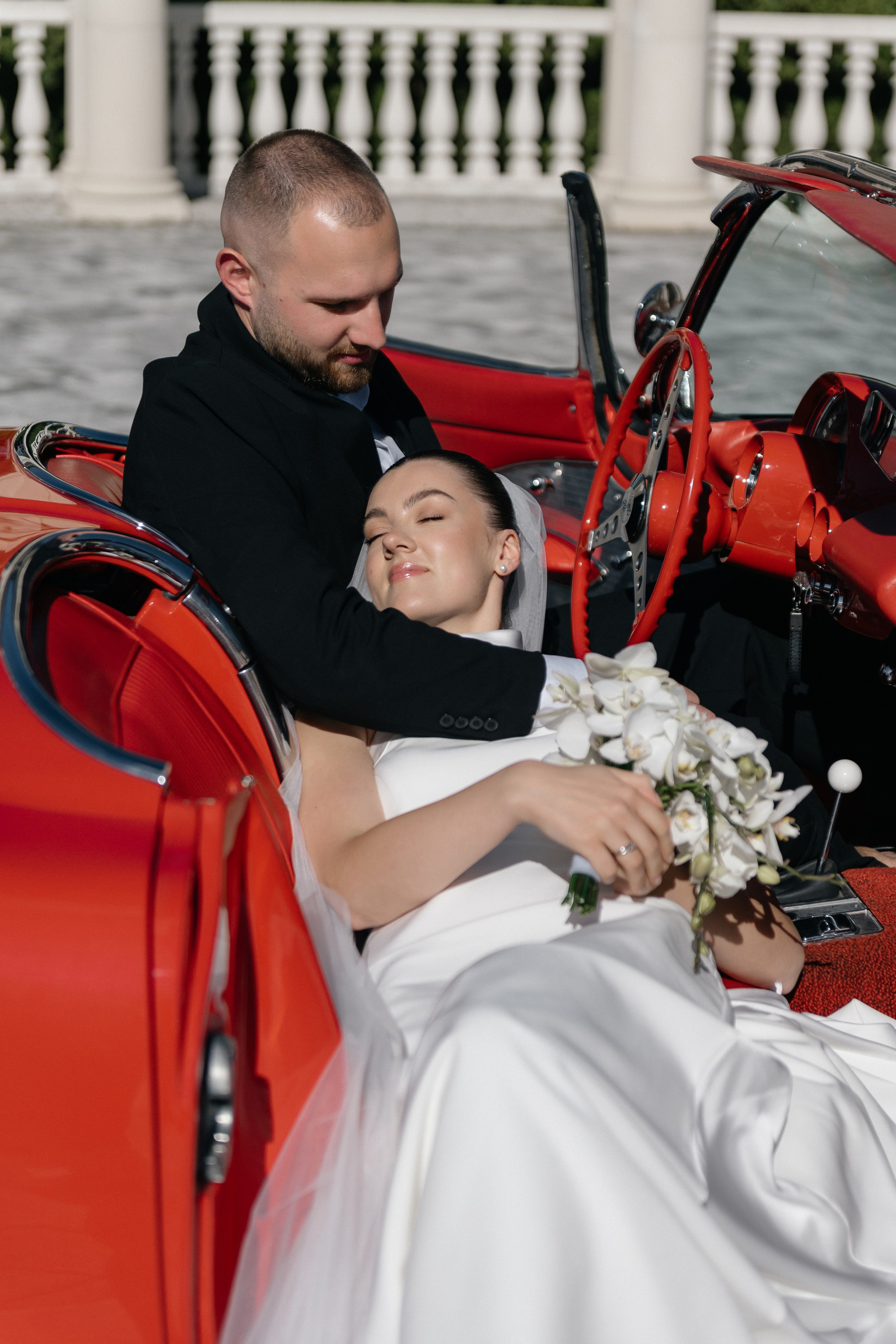 Wedding day in VERSAL PARK. Wedding PHOTOGRAPHER Andrew Vnukov