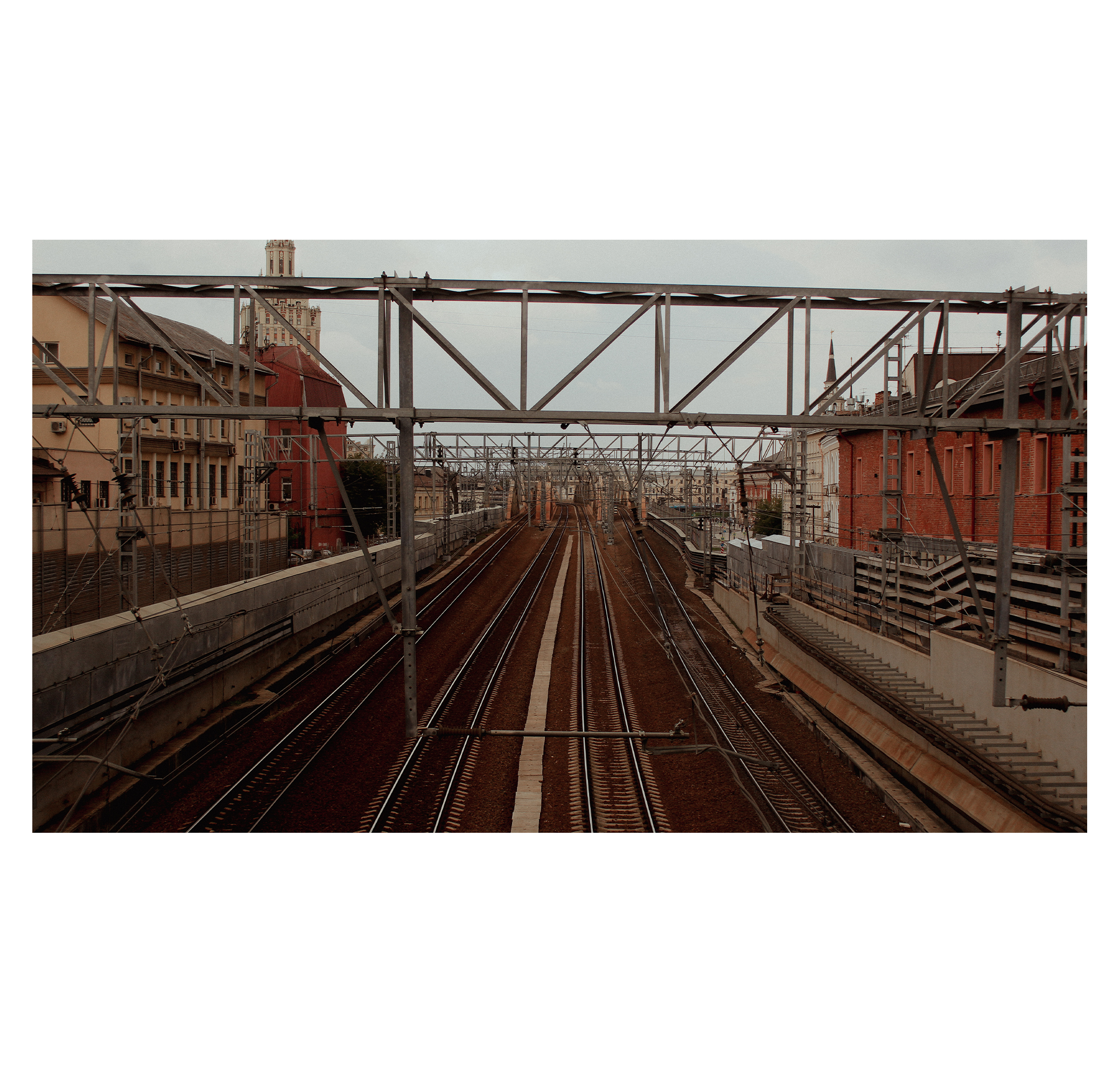 MOSCOW TAPE. Фотограф/дизайнер в Екатеринбурге Хитрый Дмитрий