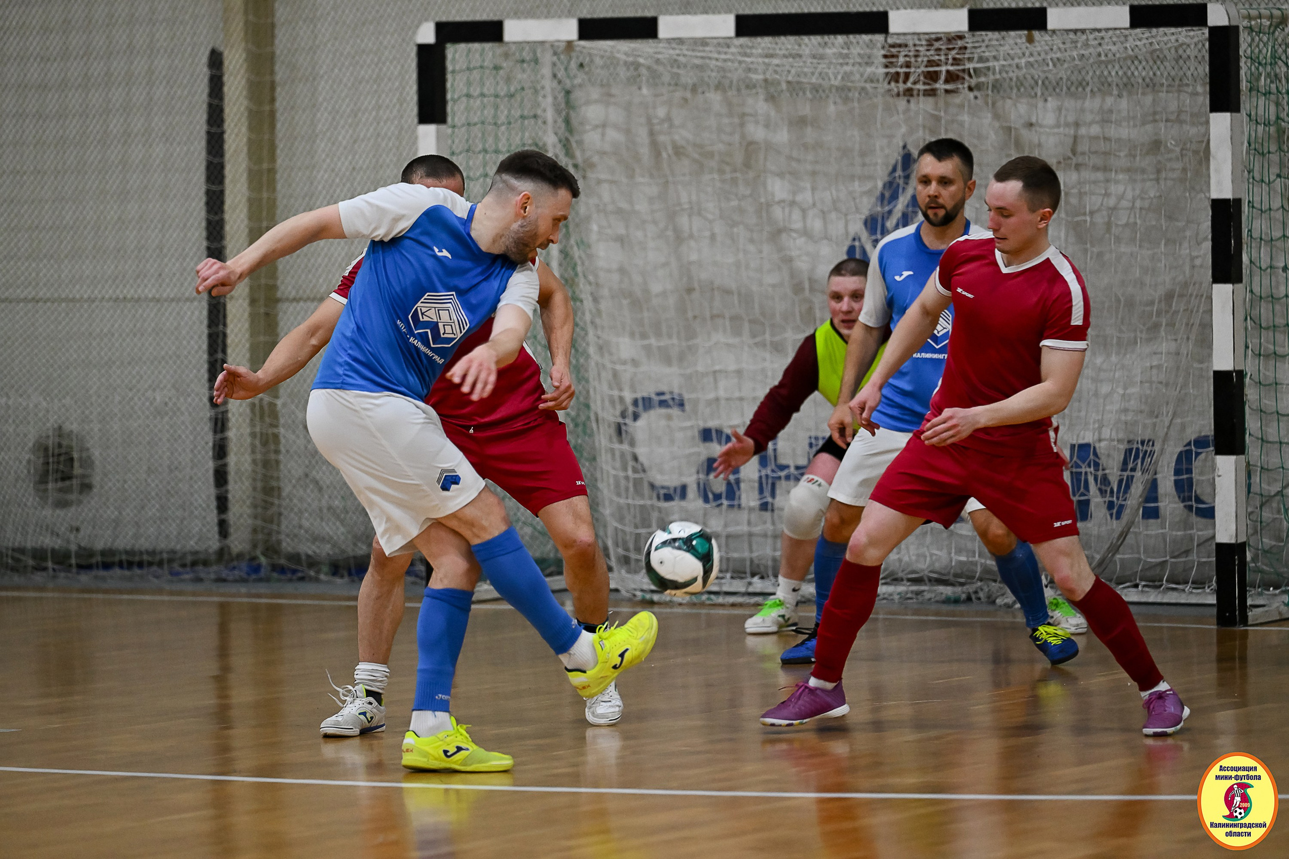 Корпоративная Бизнес Лига по футзалу — Весна 2026. VIBECITY.RU Вайб Сити Ру Фоторепортажи Фотоотчеты Калининград
