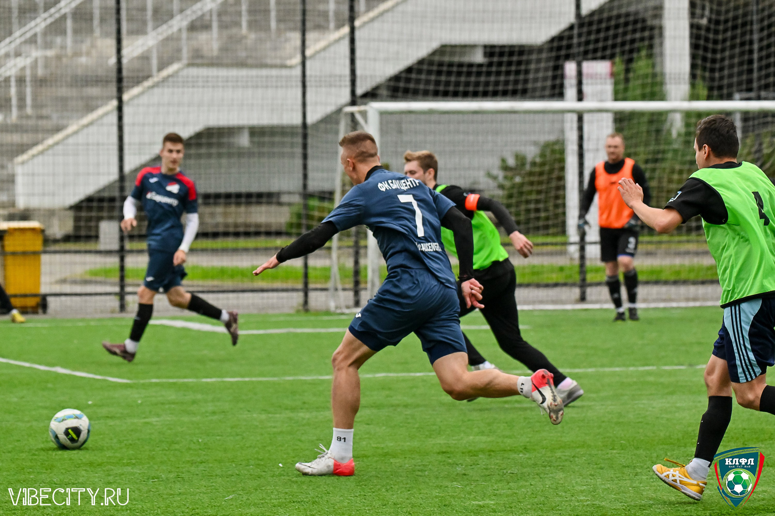 ФИНАЛЬНЫЕ МАТЧИ ПЛЕЙ-ОФФ XXl ЛЕТНЕГО КУБКА КАЛИНИНГРАДСКОЙ ЛФЛ. VIBECITY.RU Вайб Сити Ру Фоторепортажи Фотоотчеты Калининград