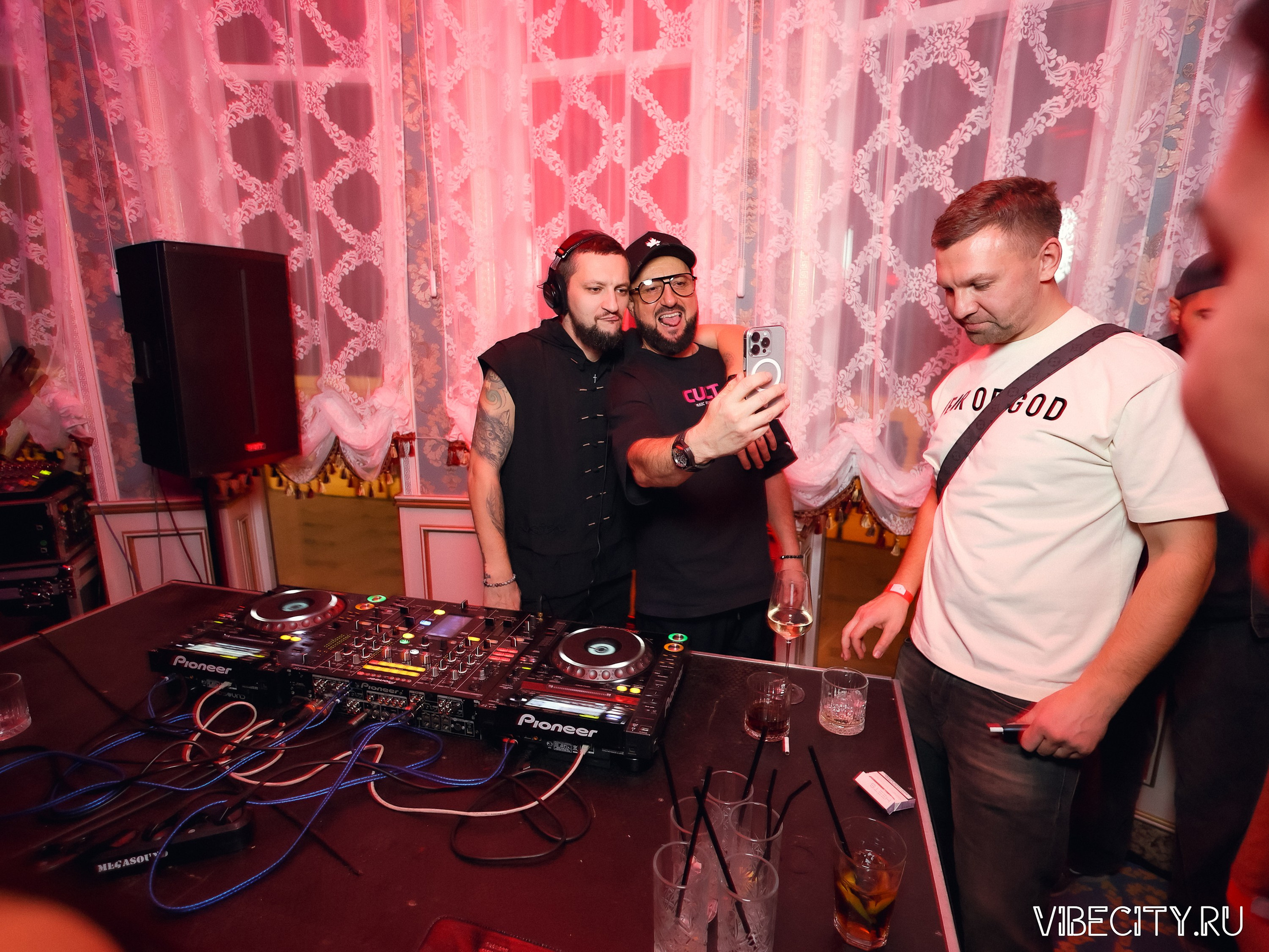 CULT MASQUERADE X GRAND PALACE. VIBECITY.RU Вайб Сити Ру Фоторепортажи Фотоотчеты Калининград