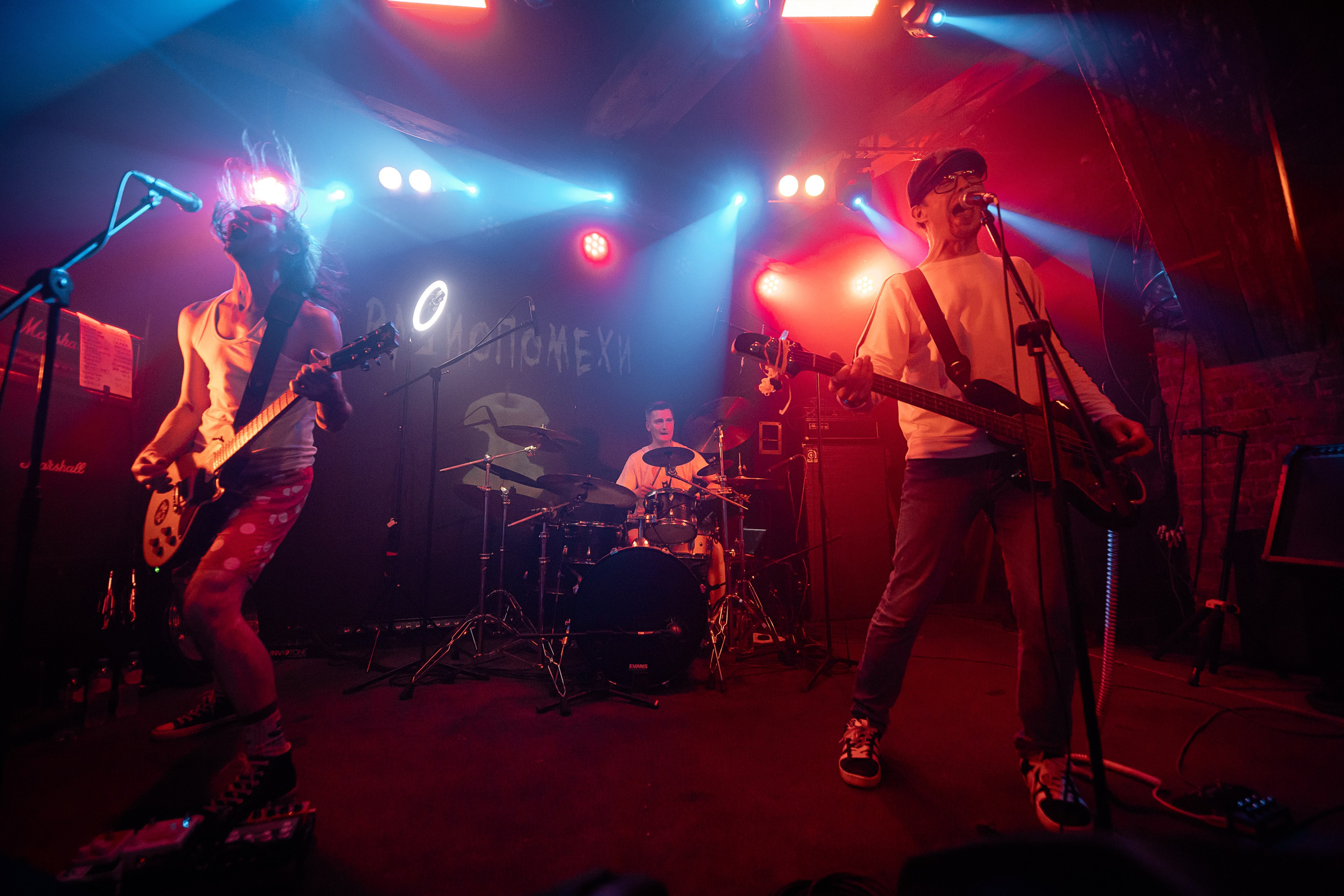 РАДИОПОМЕХИ. Фотограф Елена Богачева (lenalena_na_na_na)