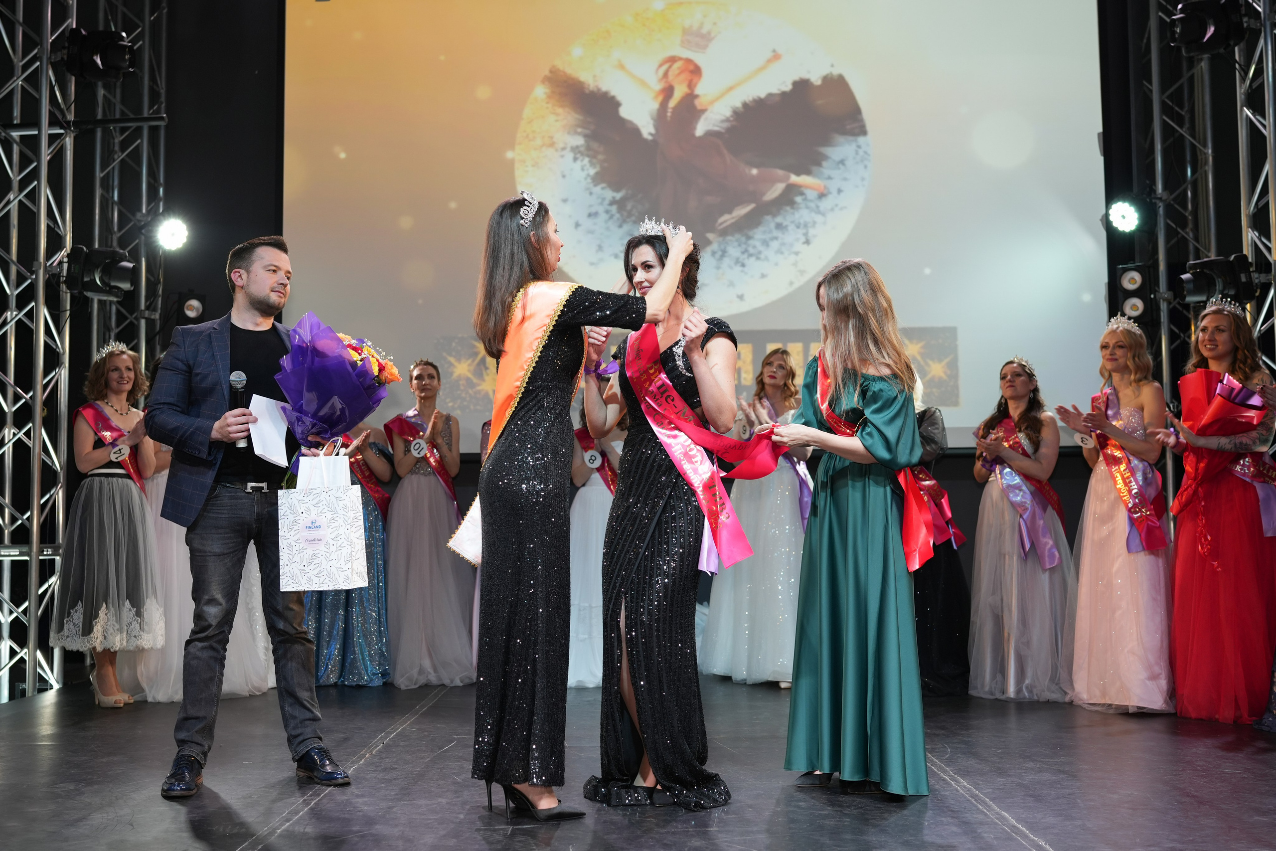 Конкурс Красоты и Материнства " Особенная Мама 2023». Детский и семейный фотограф в Сертолово Регина Хабибуллина