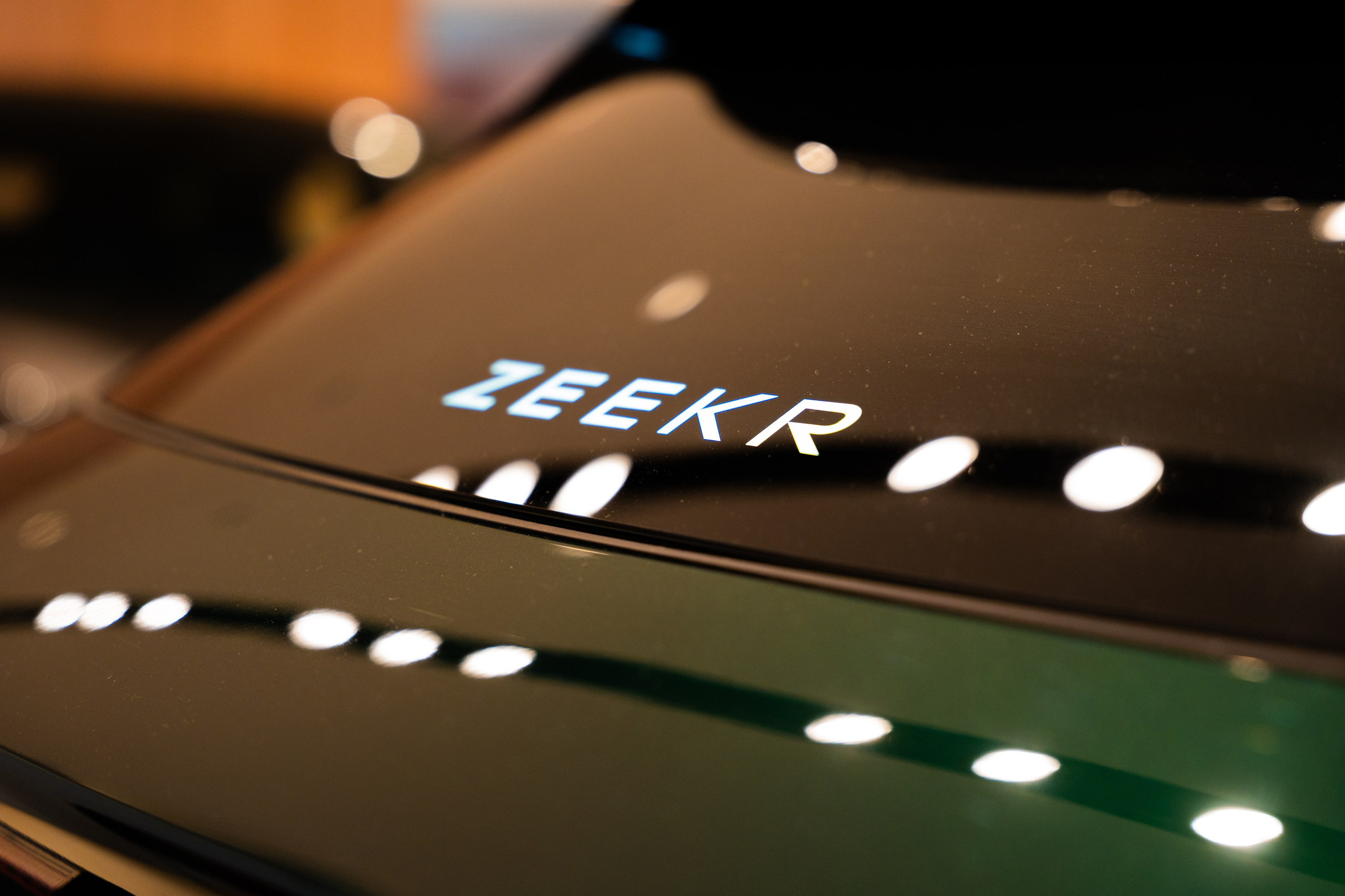 Интерьерная фотосъемка автосалона Elrus в Краснодаре. Zeekr, LiXiang Профессиональная фотосъемка интерьера премиум-автосалона в Краснодаре. Шедевры для Вас! Фотограф и Видеограф в Краснодаре Пахиев Руслан