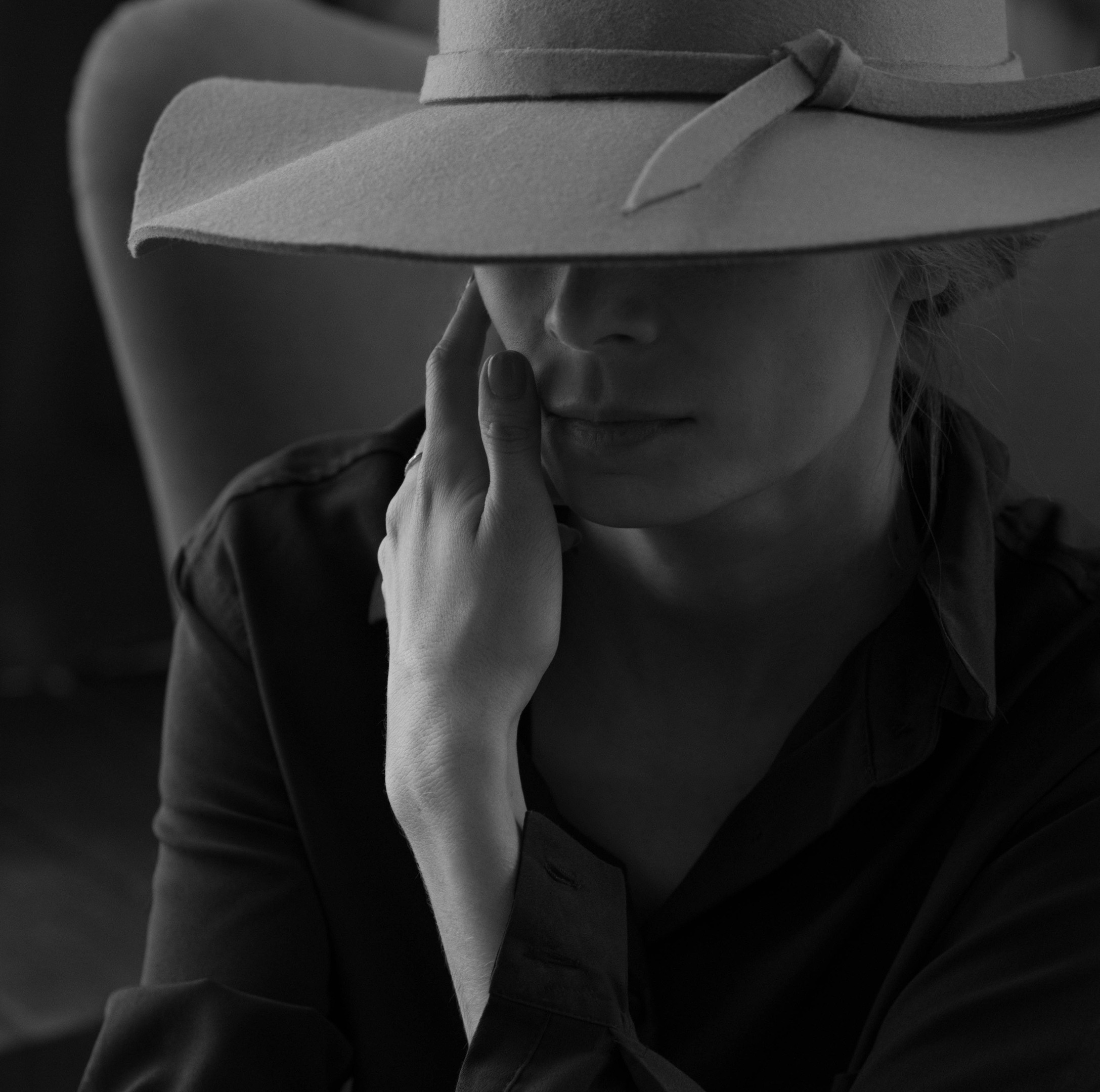 Чёрно-Белый женский портрет. Портретный фотограф в Челябинске