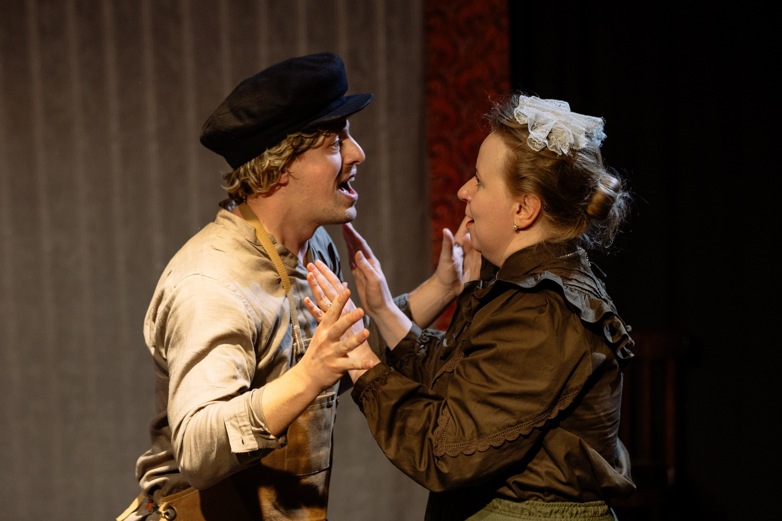 Театр Арт-Авеню _ Женитьба Бальзаминова. Фотограф Юлия Мальцева