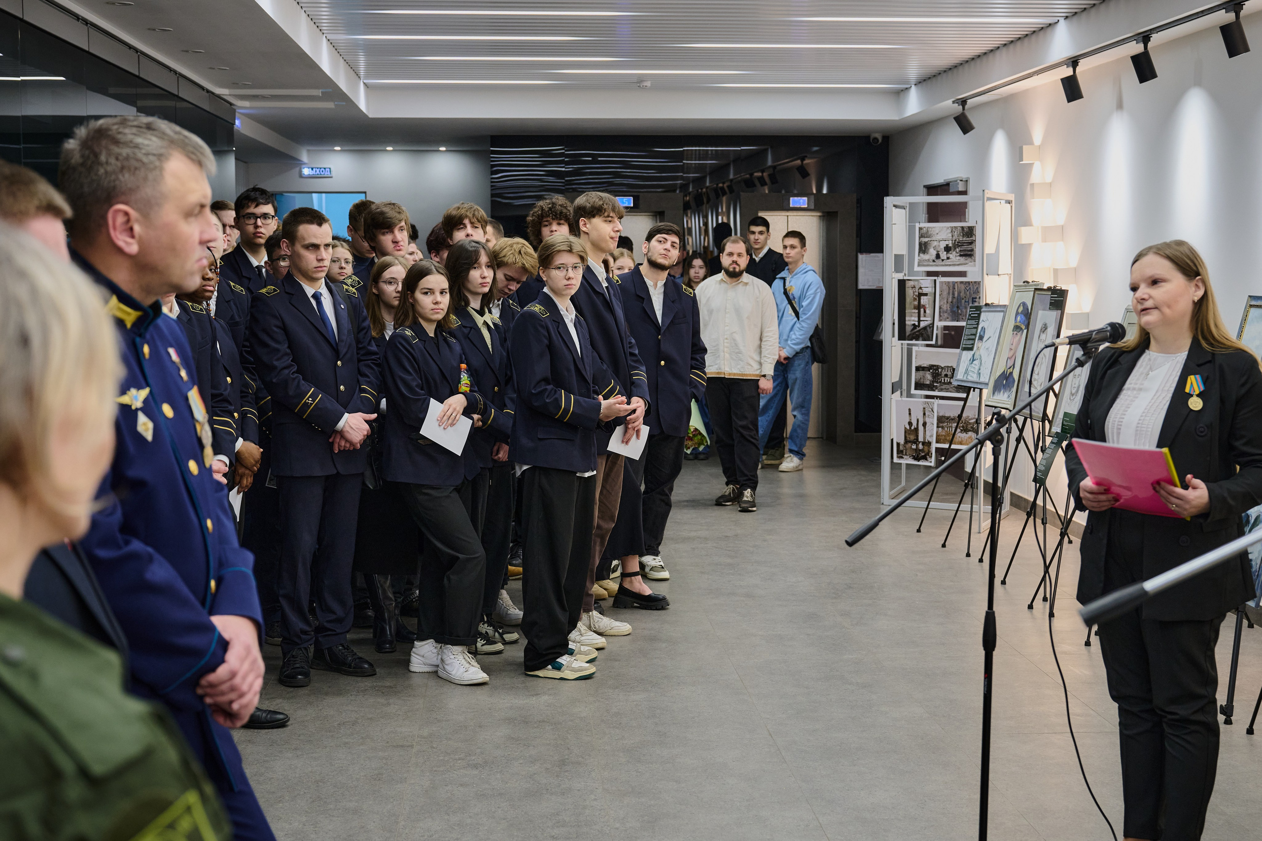 Фотовыставка «Территории» в Росгеолфонде. Фотограф Роман Адлер