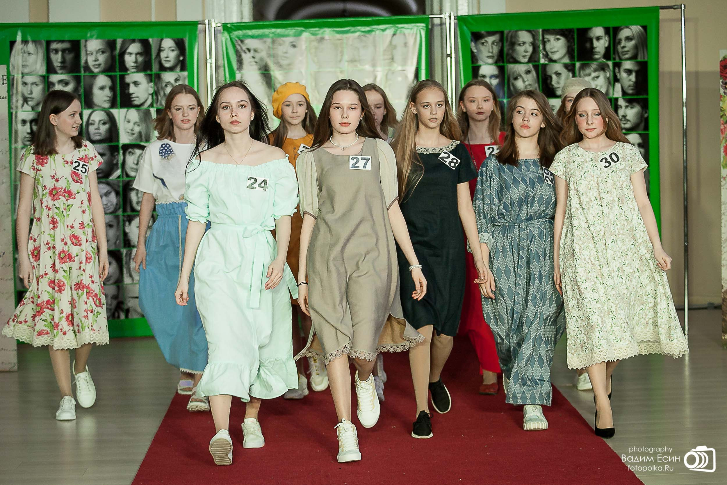 Выпускной показ-экзамен в Модельном агенстве «Ева»