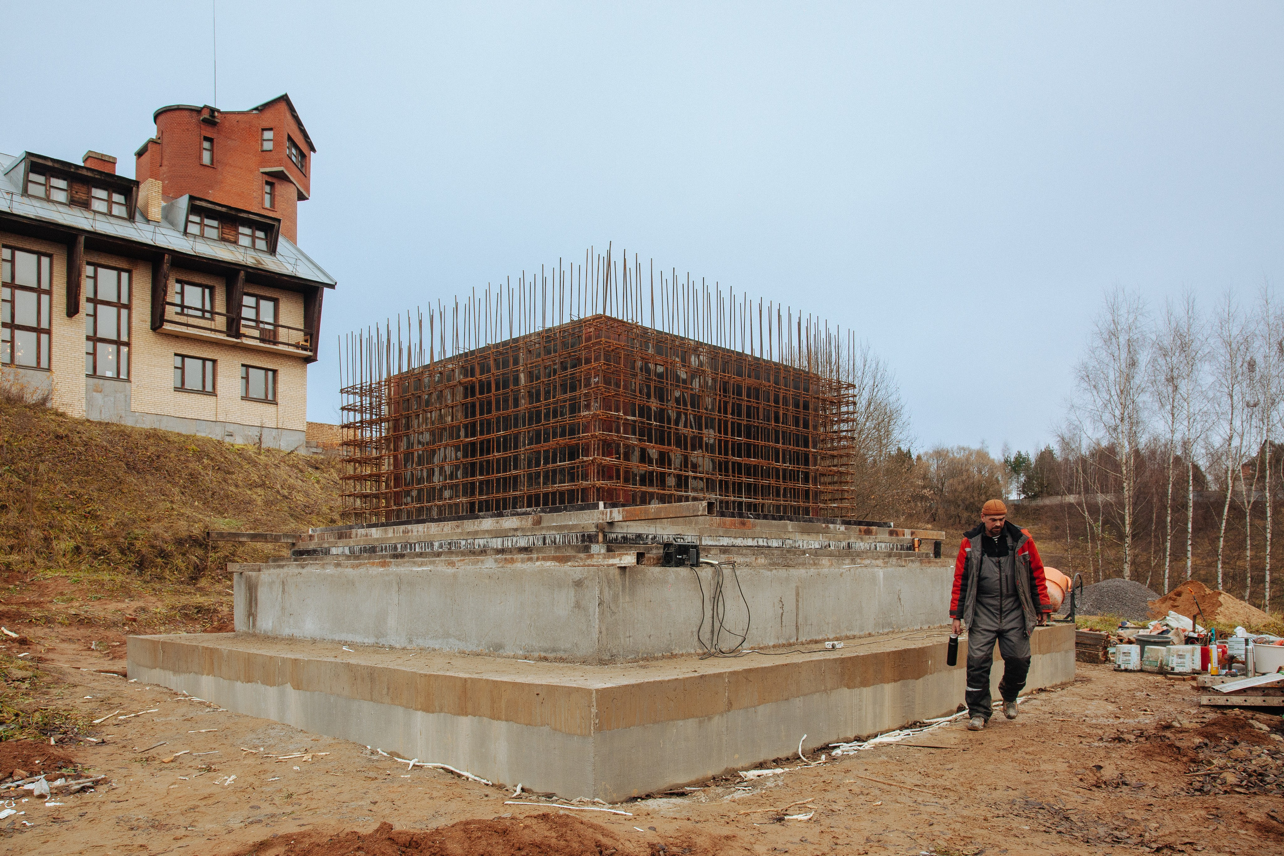 Строительство Ступы в Яхроме. Фотография, как она есть