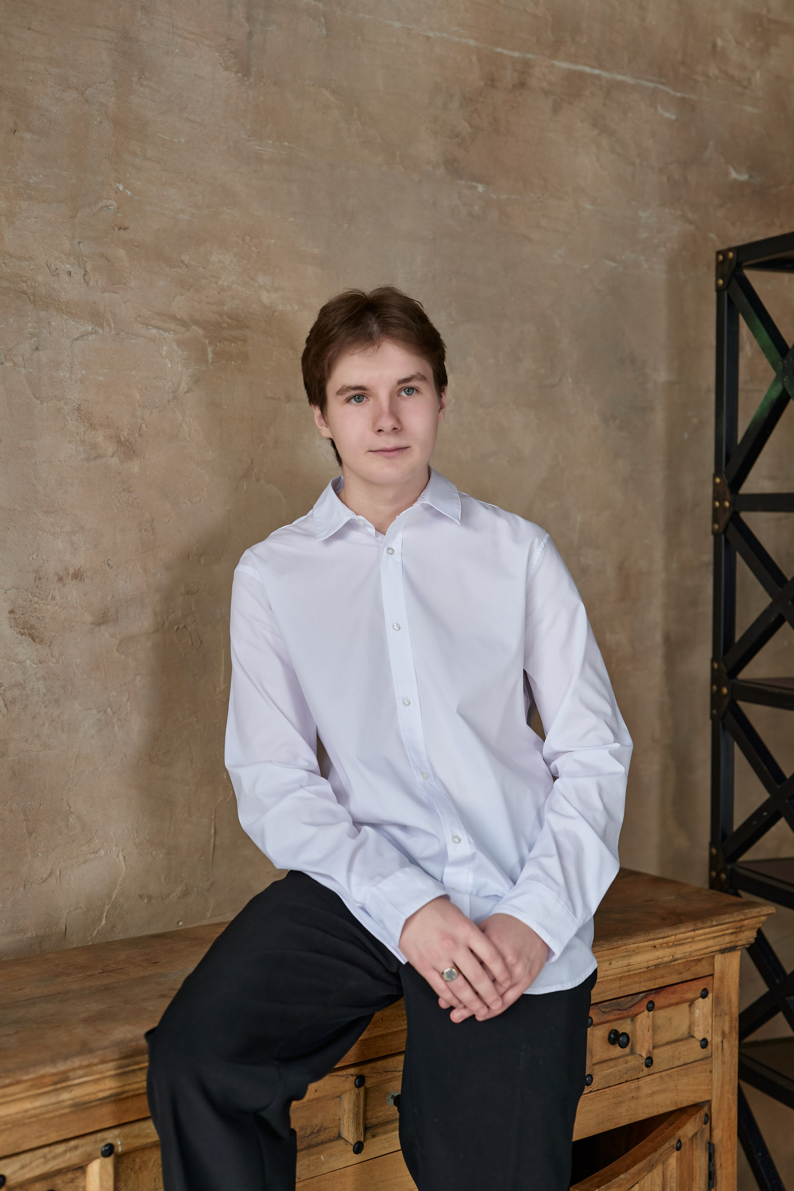 Пример фото выпускников в студии. Детский и семейный фотограф г. Москва Оксана Катаджи