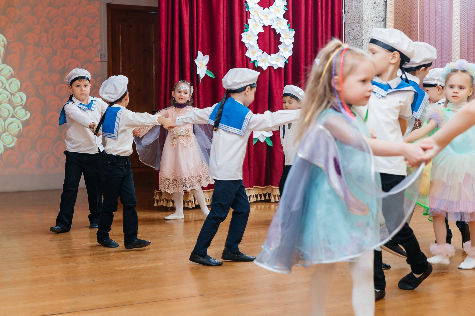 Детский сад № 93 — Утренник (10.03.2023). Свадебный и семейный фотограф Крамар Наталья