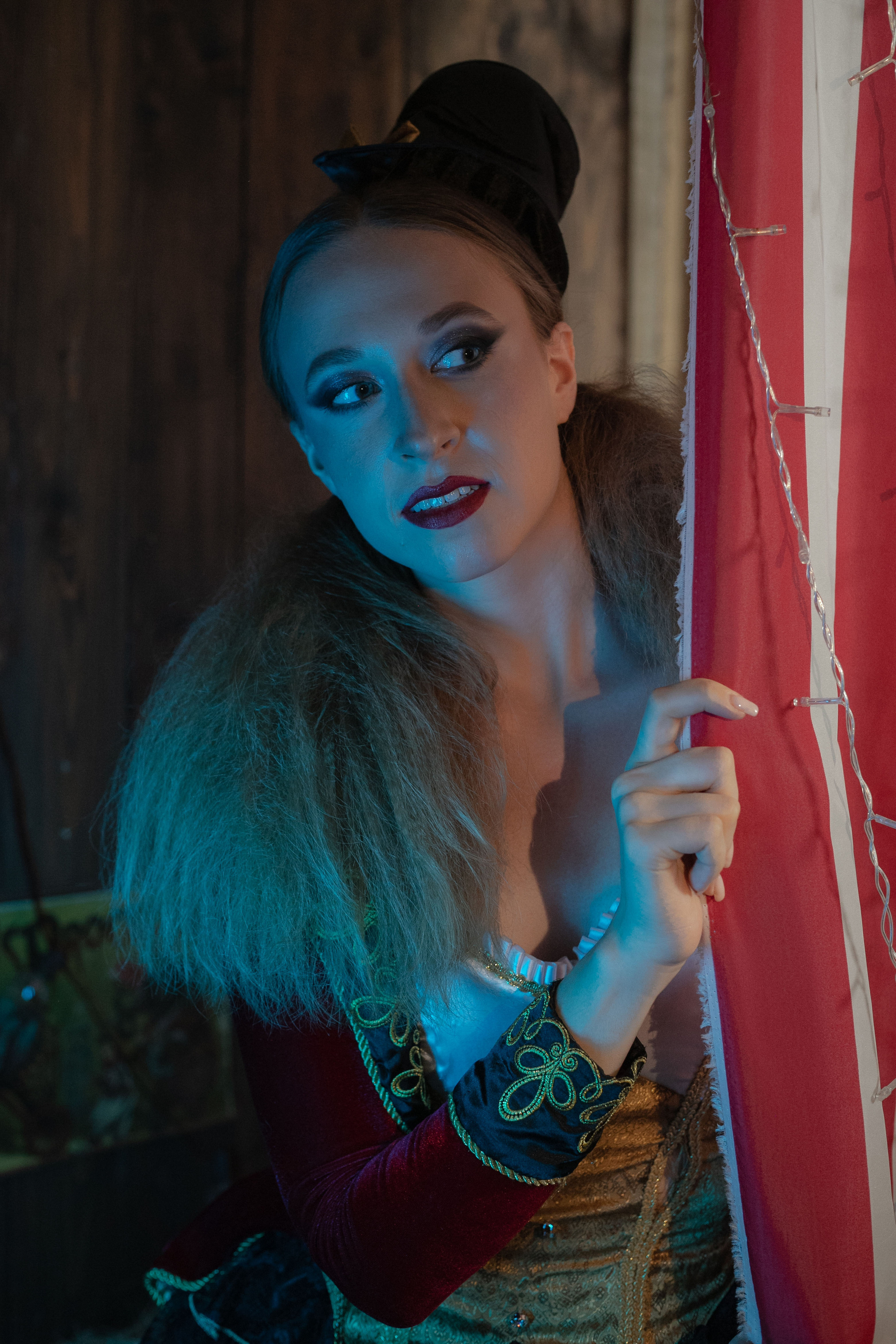 Женский портрет в стиле цирк. Свадебный фотограф в Москве Элина Ларченкова. Фото, которые цепляют