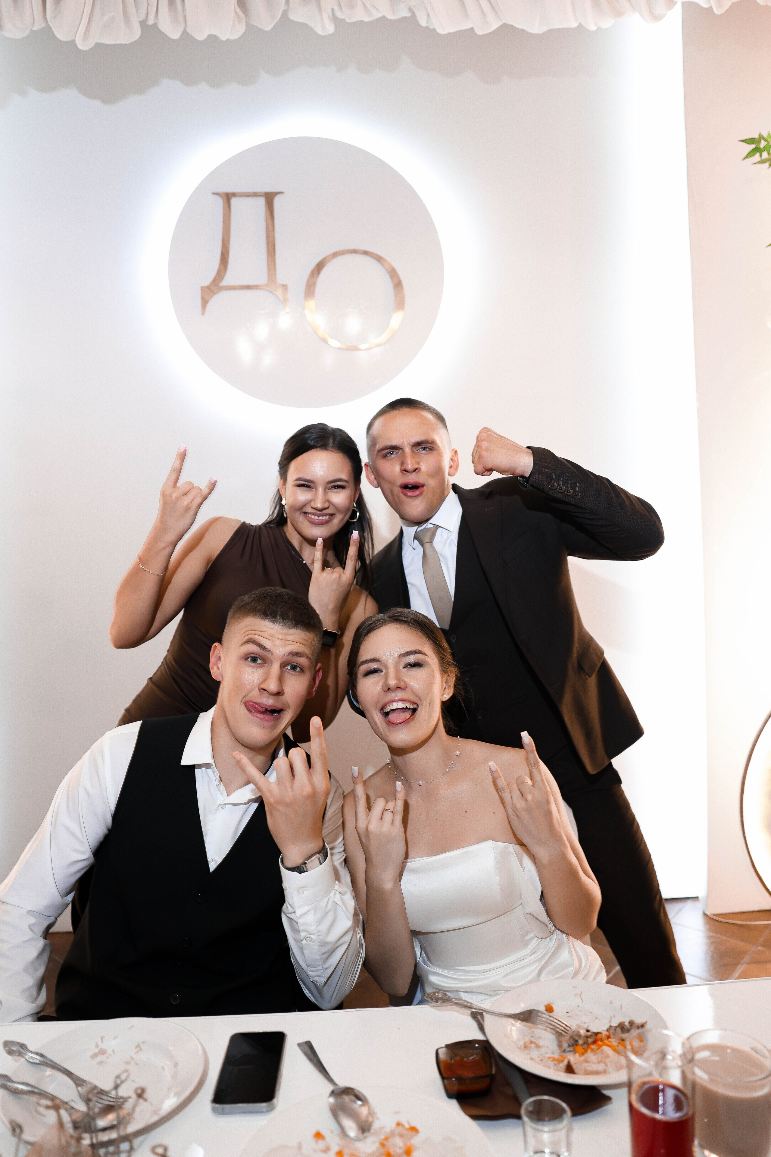 WEDDIND TNT. Свадебный и Школьный фотограф Улан-Удэ Бурятия Джулия Топоева Выпускные альбомы Фотограф на мероприятие