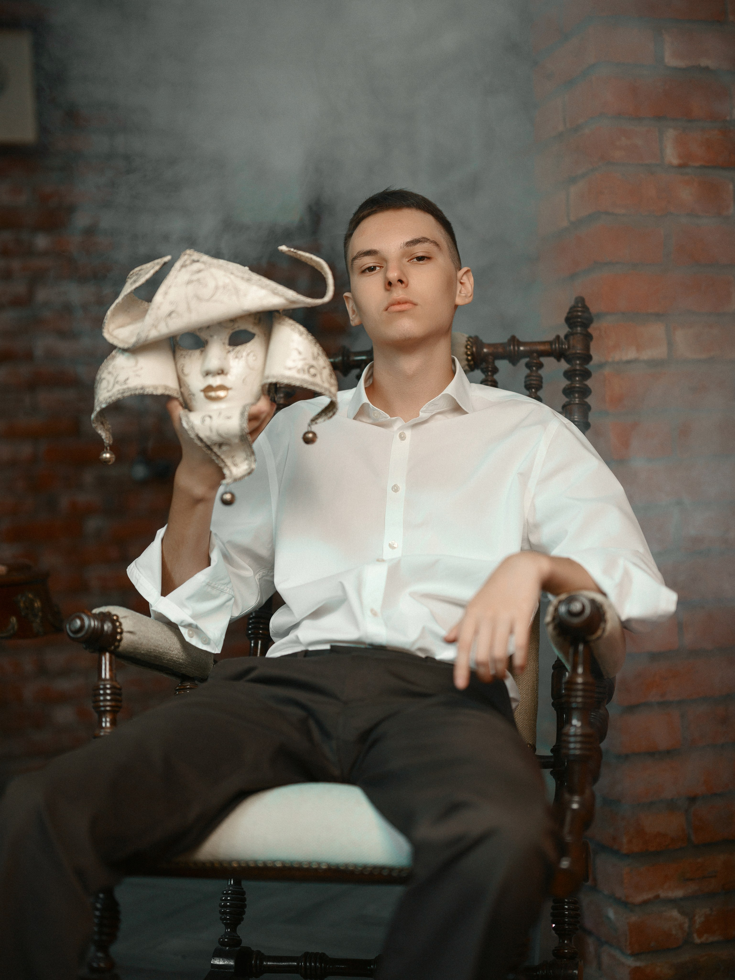 Примеры стилизации портретов и нестандартного света. Фотограф Олег Сотник