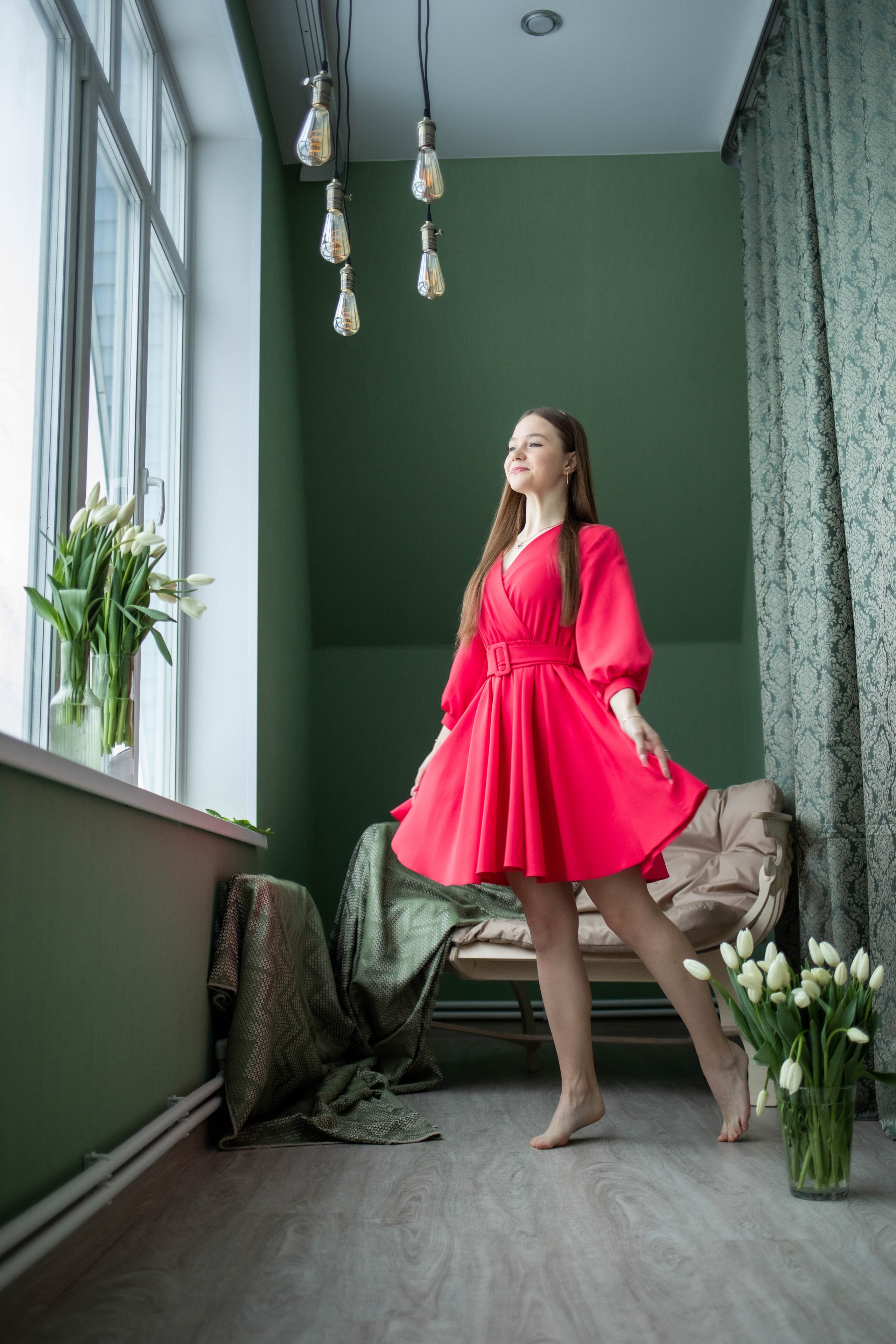 Девушка и цветы