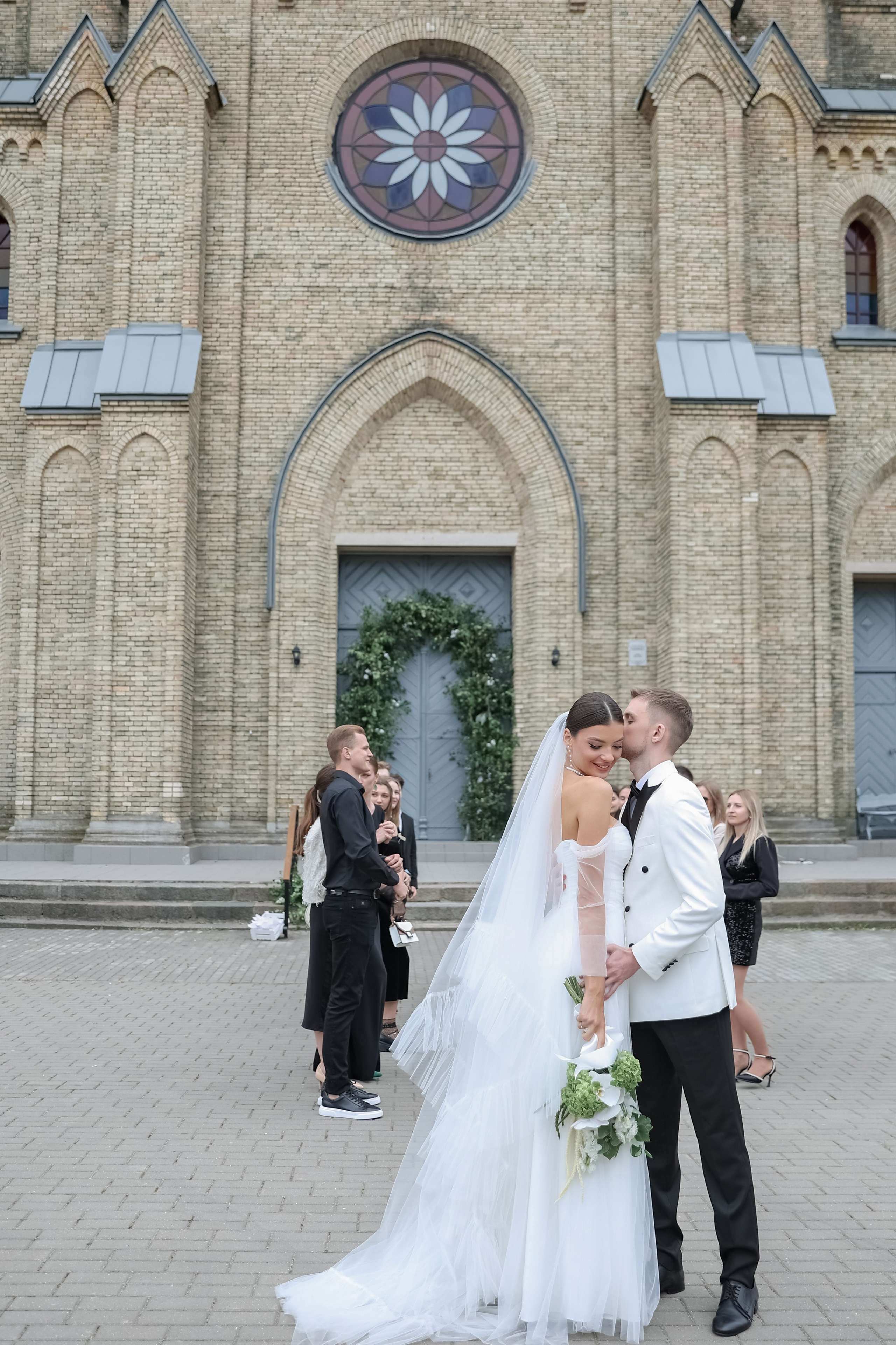 Кирилл и Виктория. Свадебные фотограф и видеограф в Минске Голдосовы Марина и Вадим